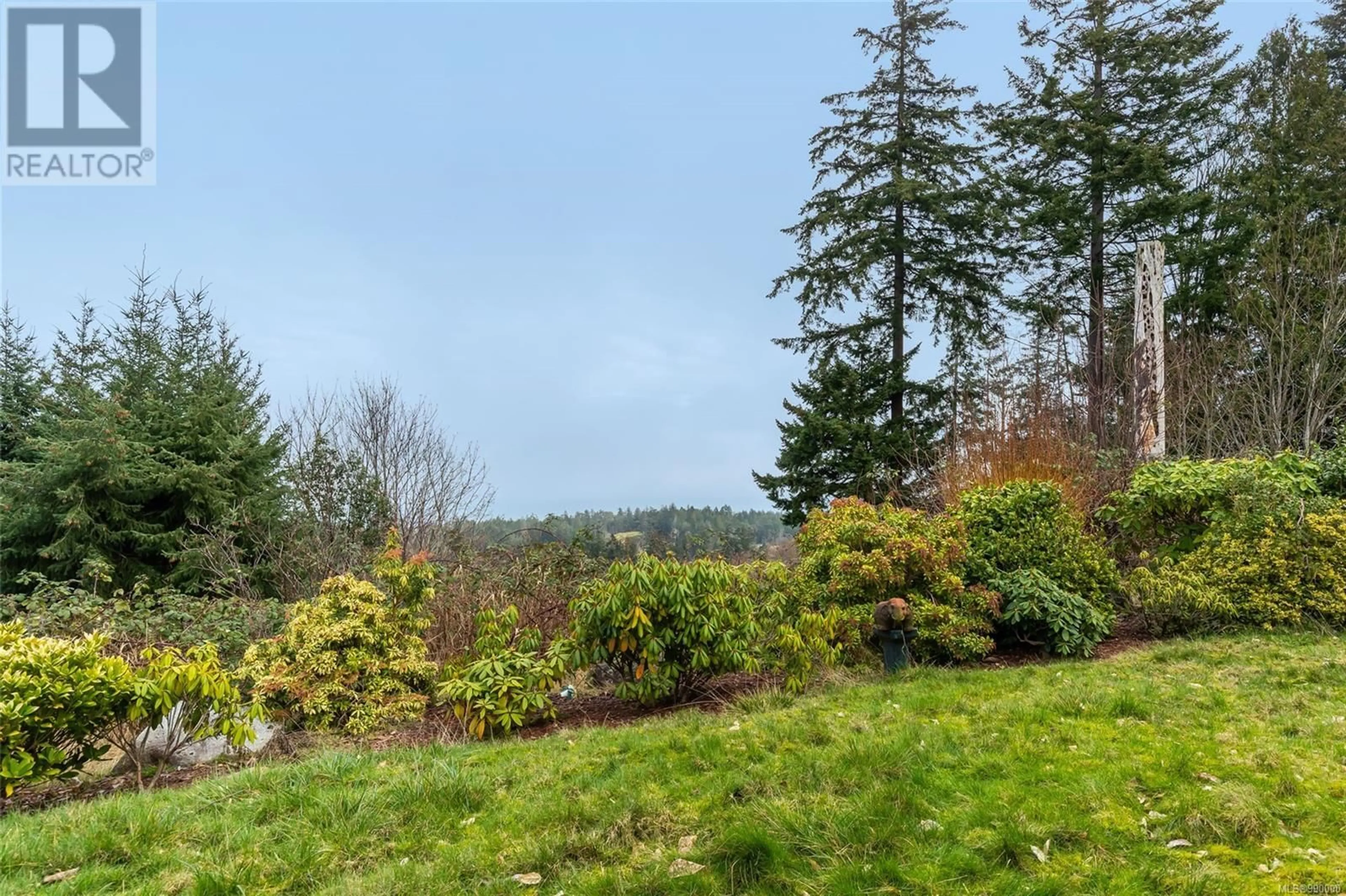 Patio, forest/trees view for 4718 LAGUNA WAY, Nanaimo British Columbia V9T5C3