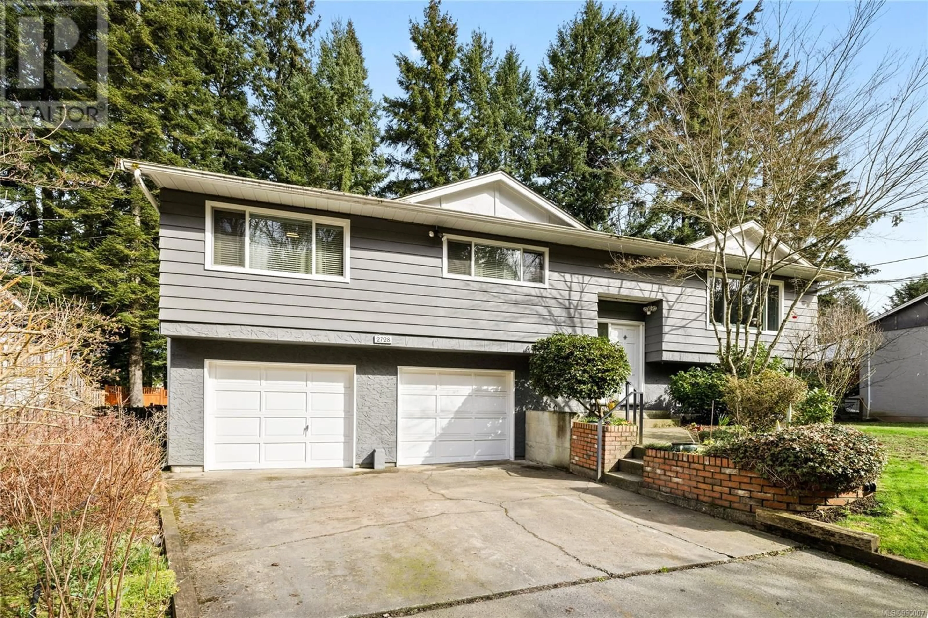 Home with vinyl exterior material, street for 2728 LINTLAW ROAD, Nanaimo British Columbia V9T5P6