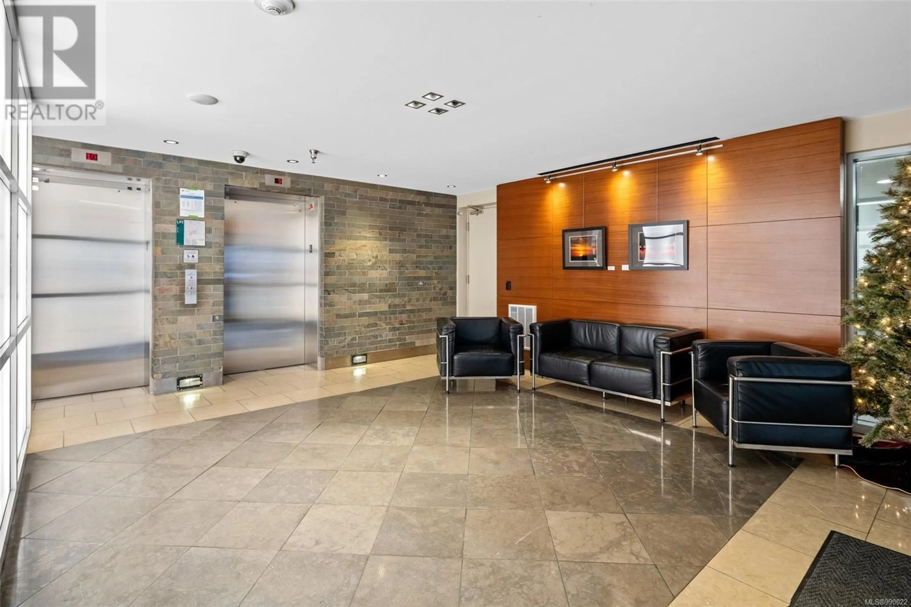 Lobby for 906 - 160 WILSON STREET, Victoria British Columbia V9A7P9