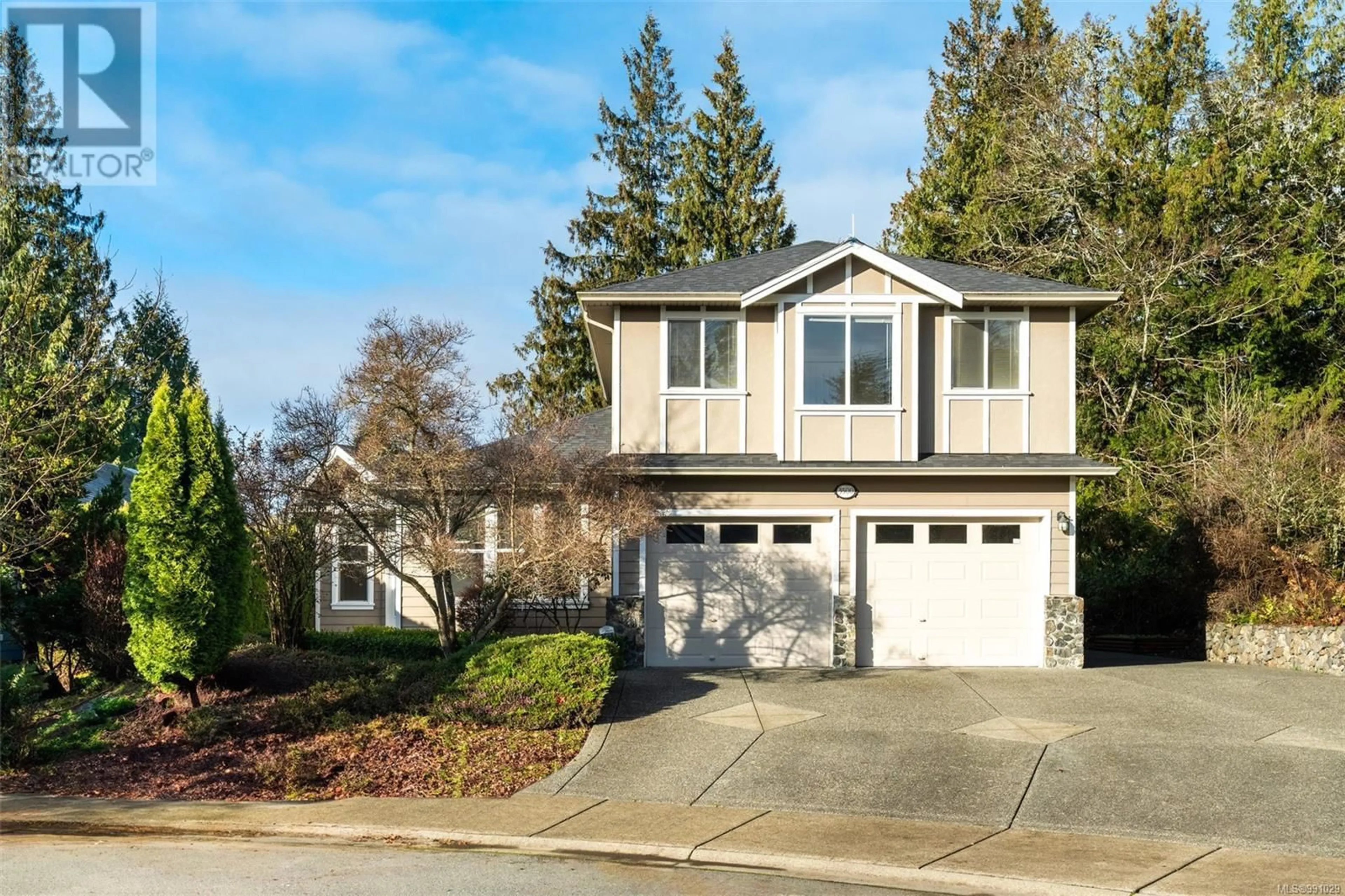 Home with vinyl exterior material, street for 3500 Portwell Pl, Colwood British Columbia V9C4L1