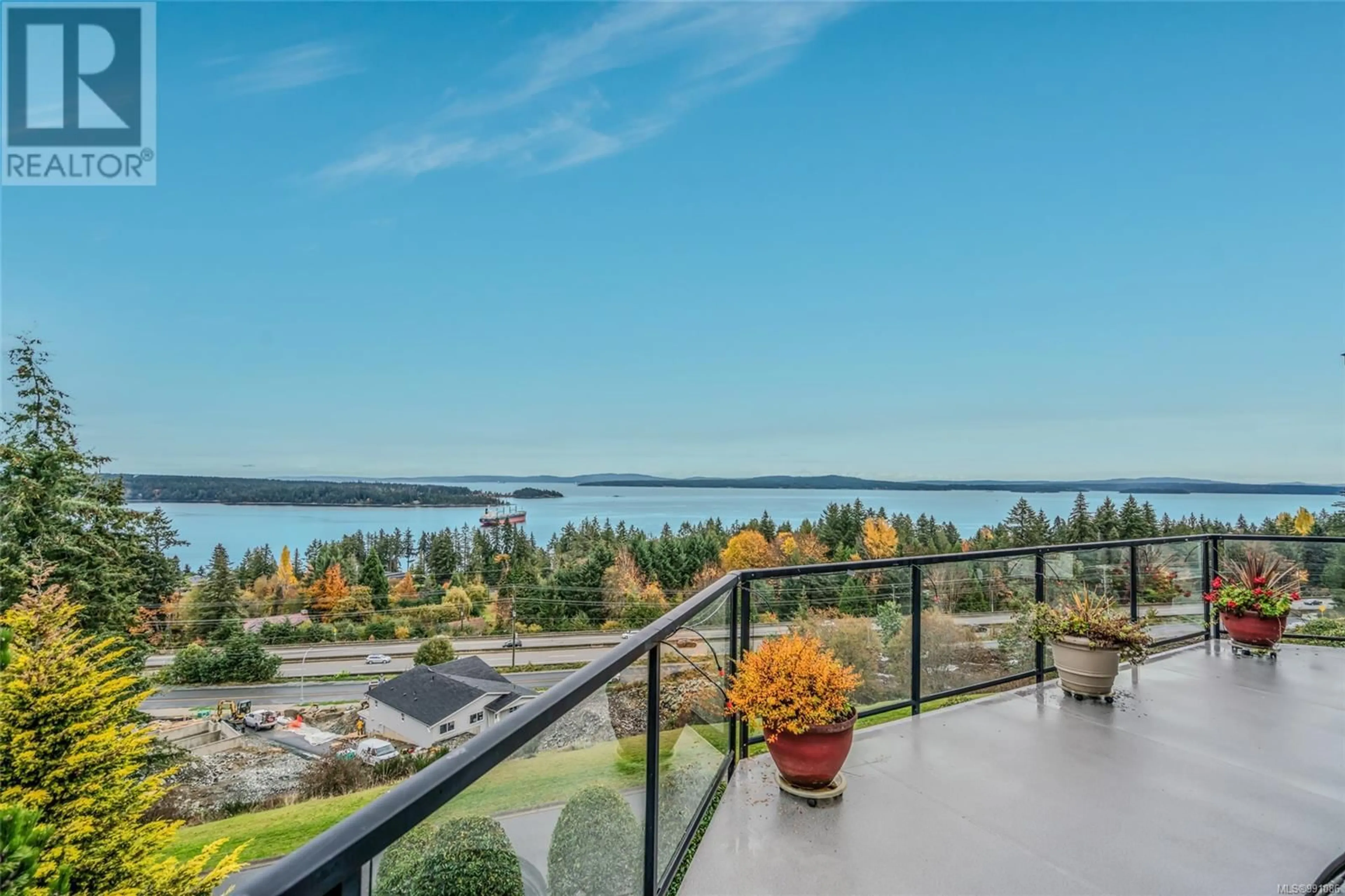 Patio, water/lake/river/ocean view for 3 626 Farrell Rd, Ladysmith British Columbia V9G0A2