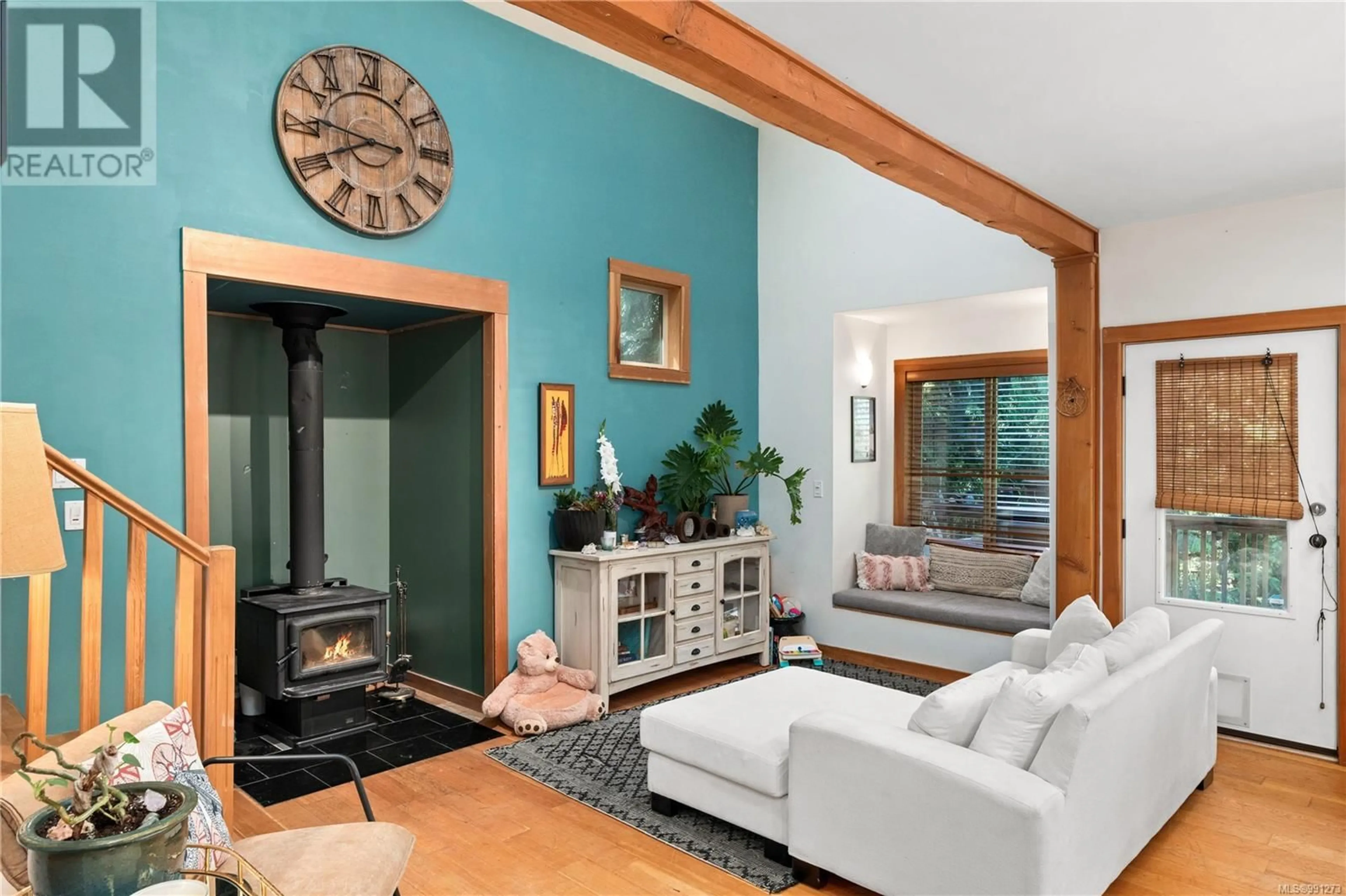 Living room with furniture, unknown for 2795 MEADOWVIEW ROAD, Shawnigan Lake British Columbia V0R2W1