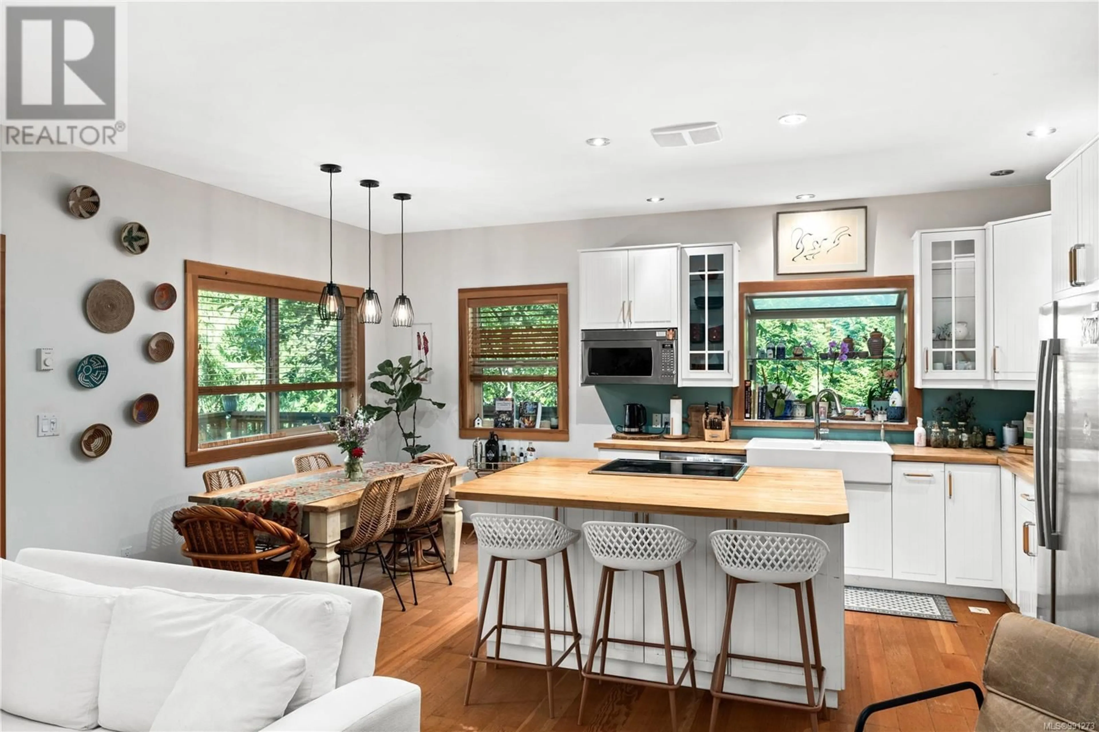 Open concept kitchen, unknown for 2795 MEADOWVIEW ROAD, Shawnigan Lake British Columbia V0R2W1