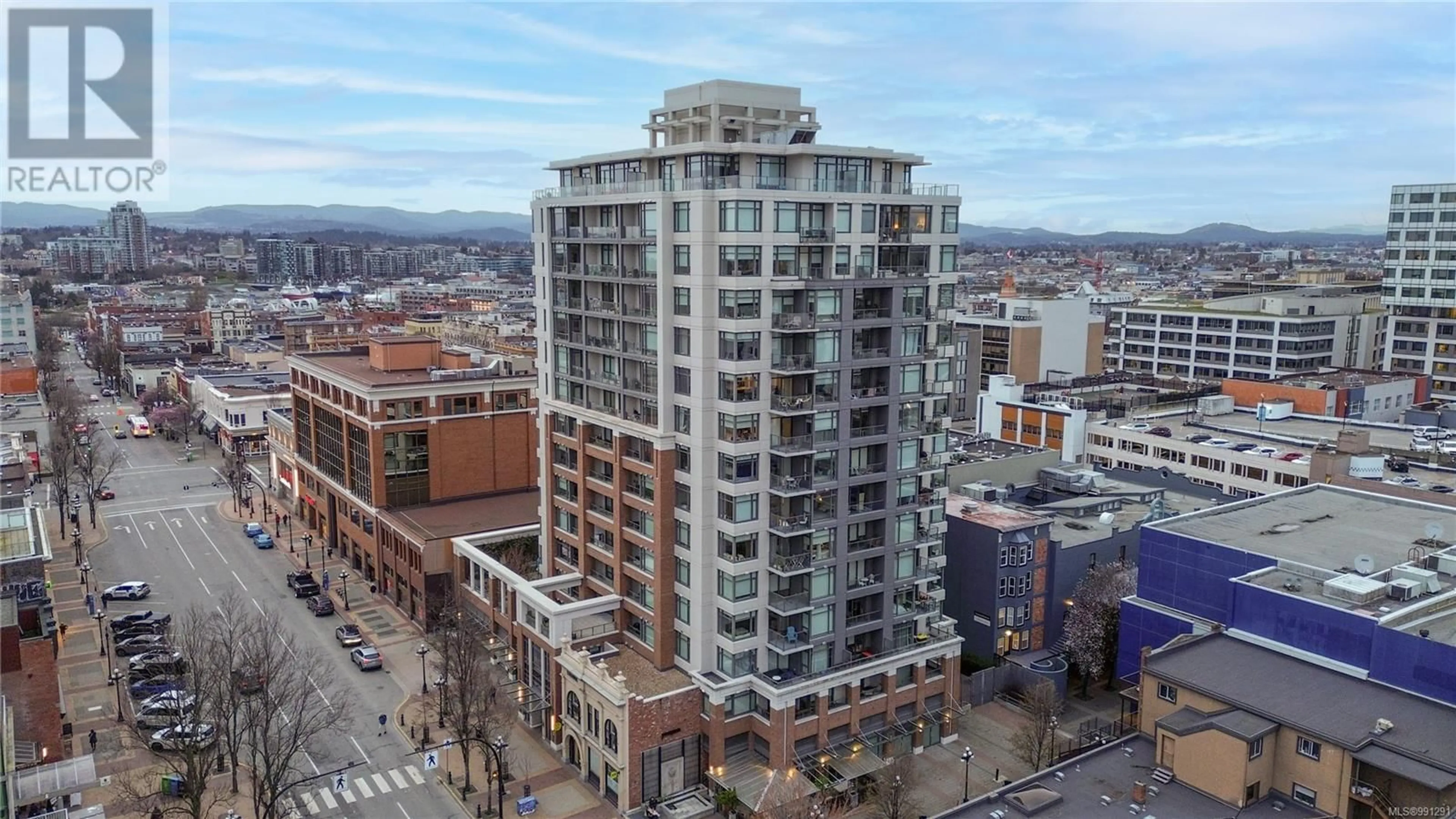 A pic from outside/outdoor area/front of a property/back of a property/a pic from drone, city buildings view from balcony for 1404 728 Yates St, Victoria British Columbia V8W0C8