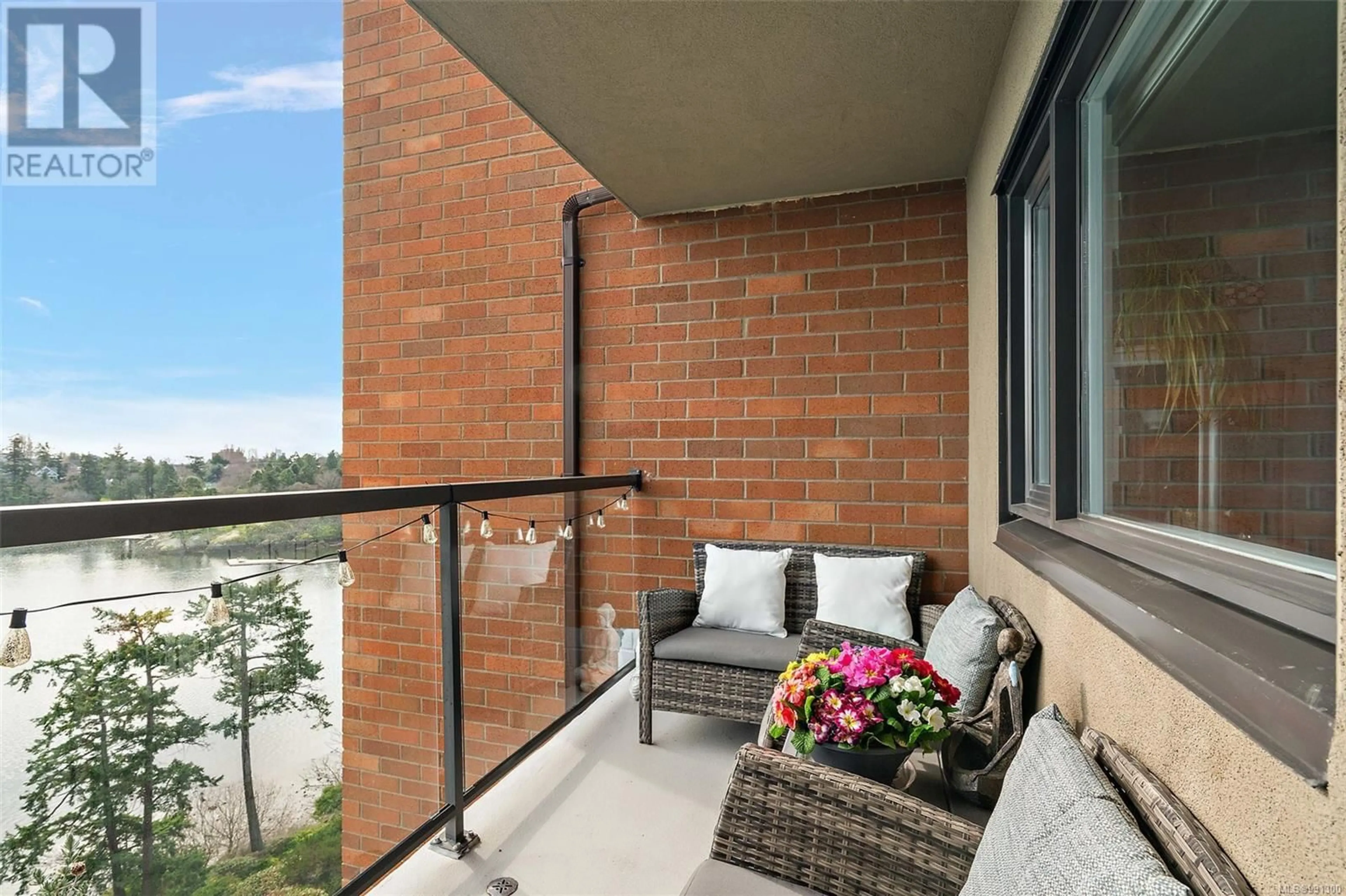 Balcony in the apartment, water/lake/river/ocean view for 602 105 Gorge Rd E, Victoria British Columbia V9A6Z3