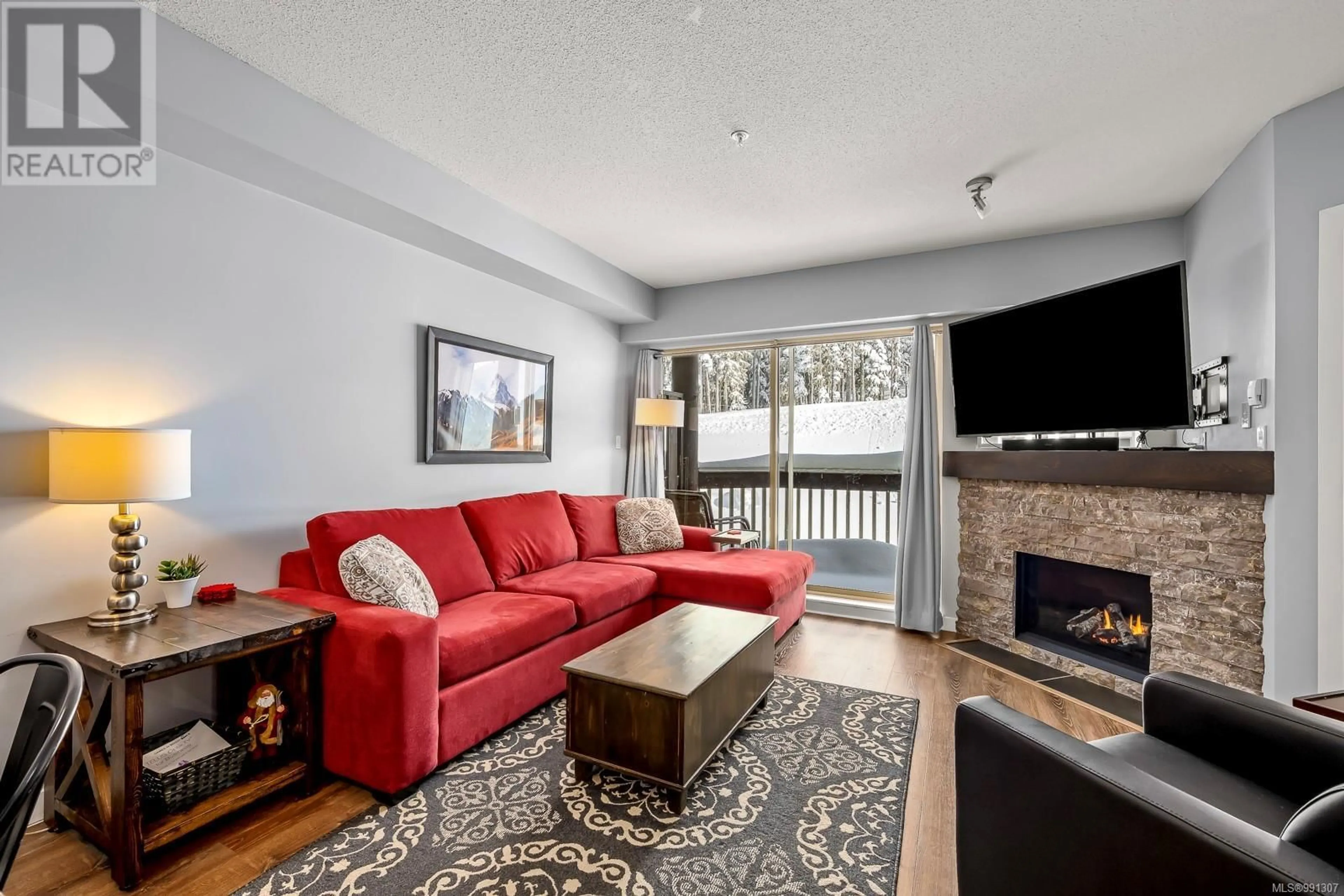 Living room with furniture, unknown for 210 - 1290 ALPINE ROAD, Courtenay British Columbia V9J1S0