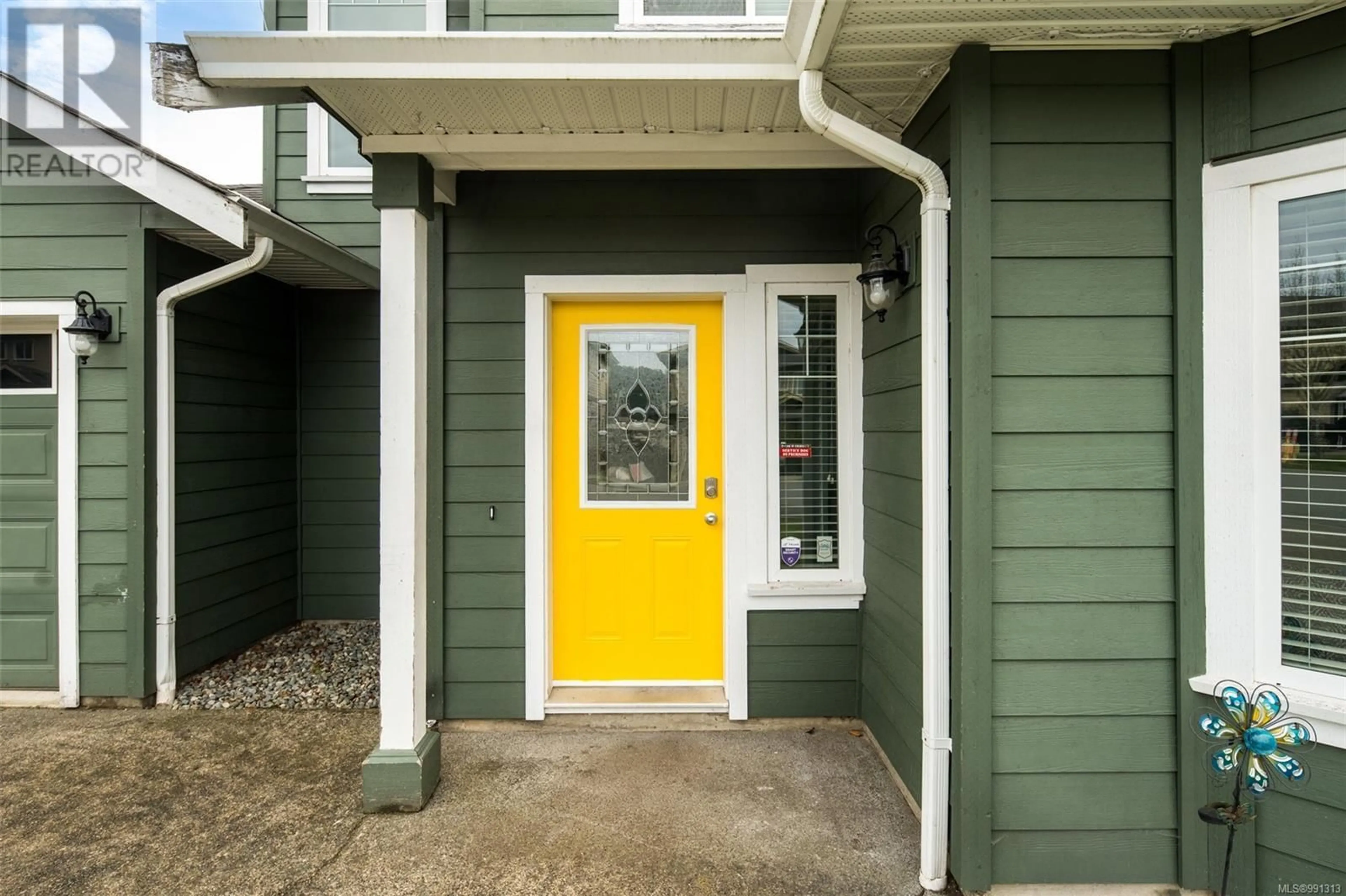 Indoor entryway for 3377 Turnstone Dr, Langford British Columbia V9C0B4