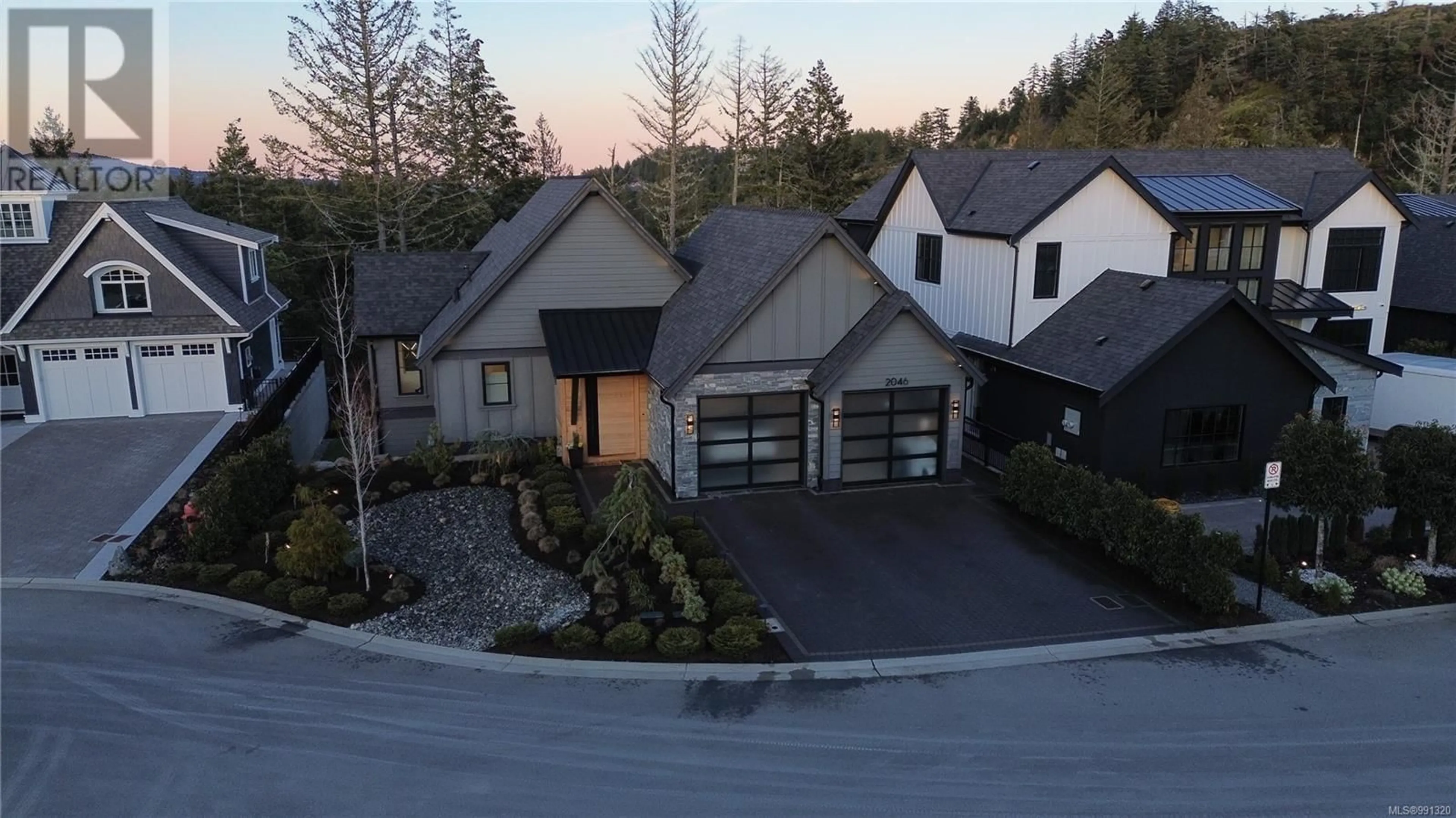 A pic from outside/outdoor area/front of a property/back of a property/a pic from drone, street for 2046 Pinehurst Terr, Langford British Columbia V9B0T4