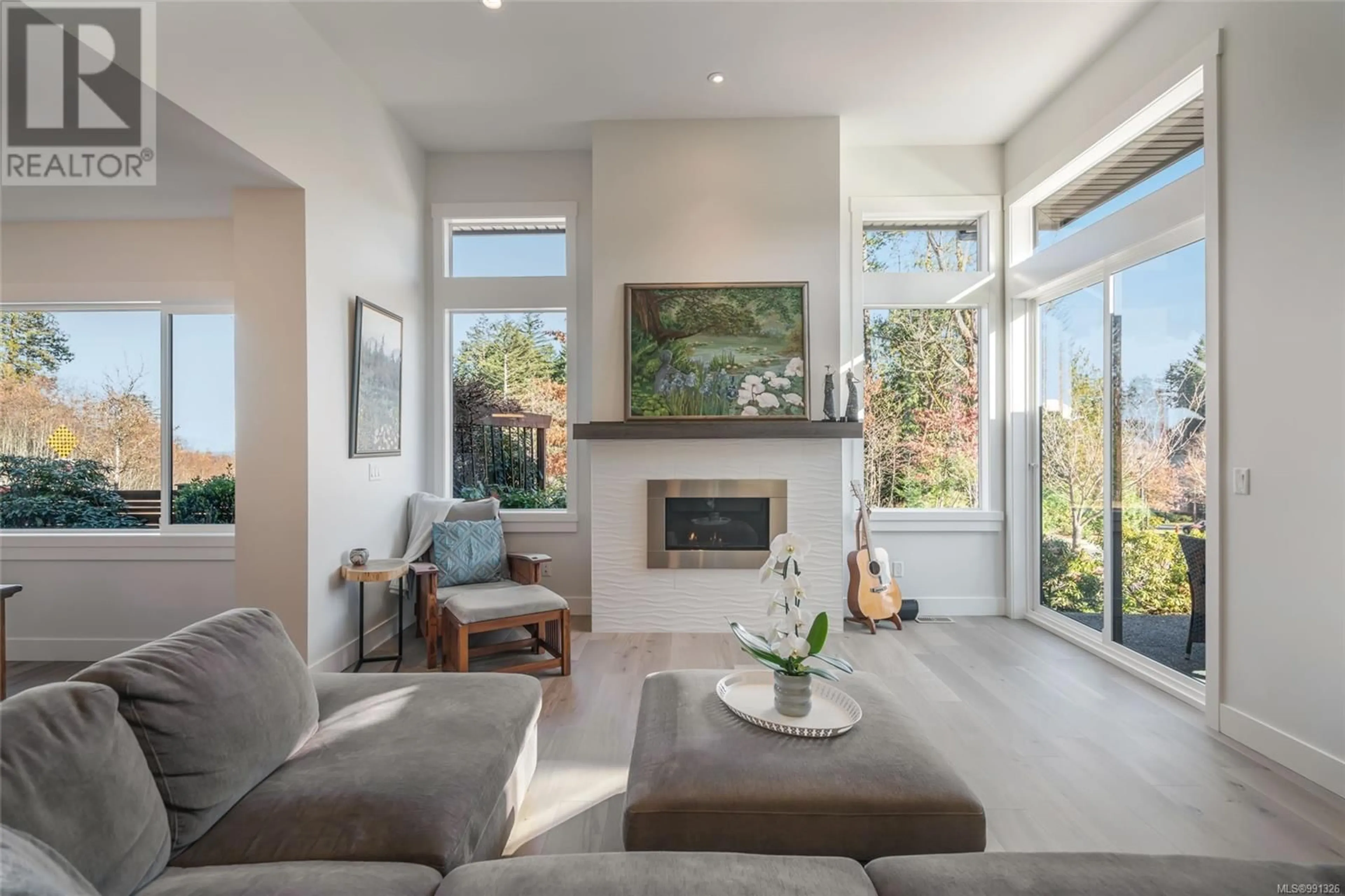 Living room with furniture, ceramic/tile floor for 203 Timbercrest Way, Nanaimo British Columbia V9T6H2