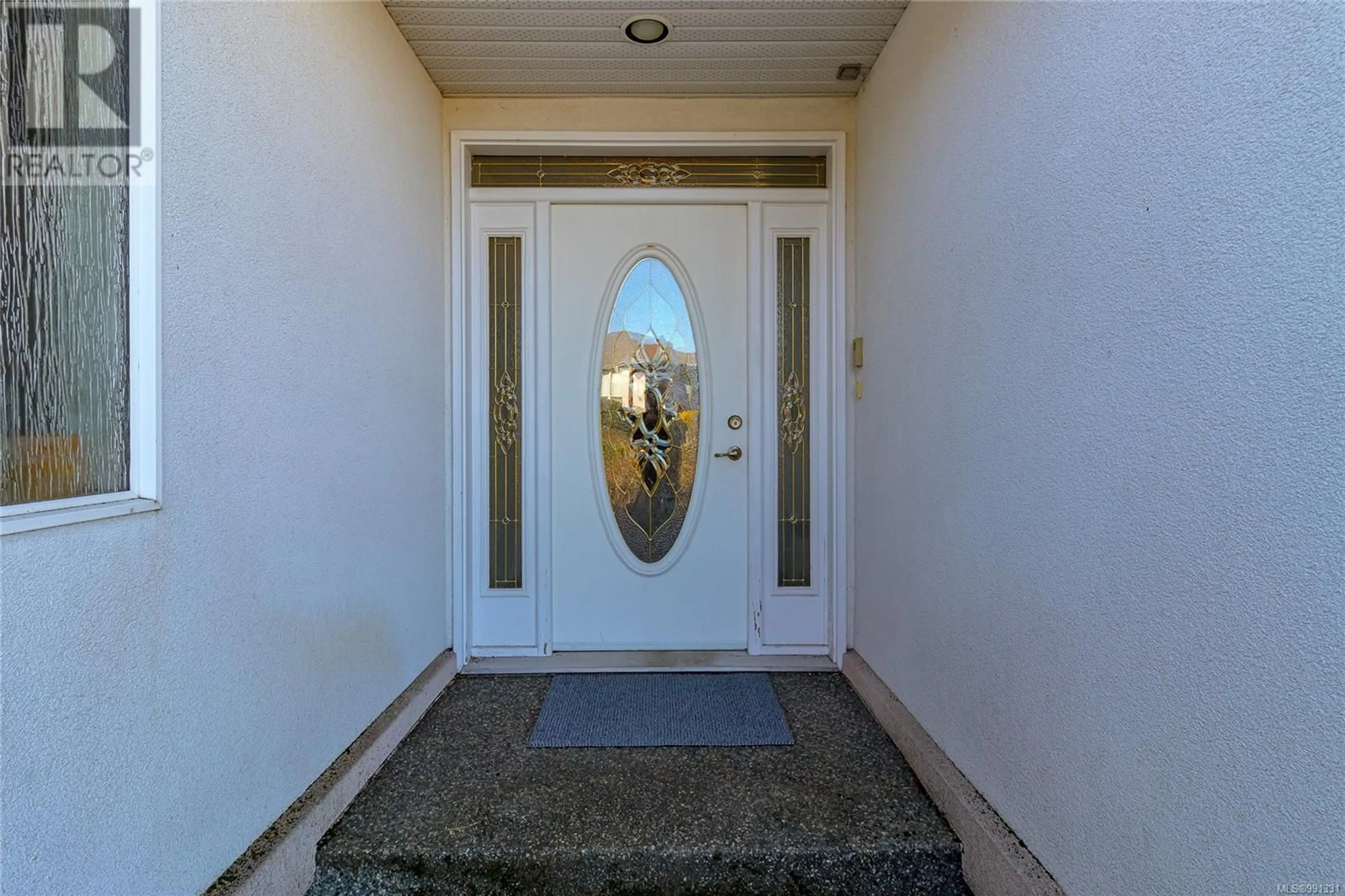 Indoor entryway for 5413 Kenwill Dr, Nanaimo British Columbia V9T5Z6