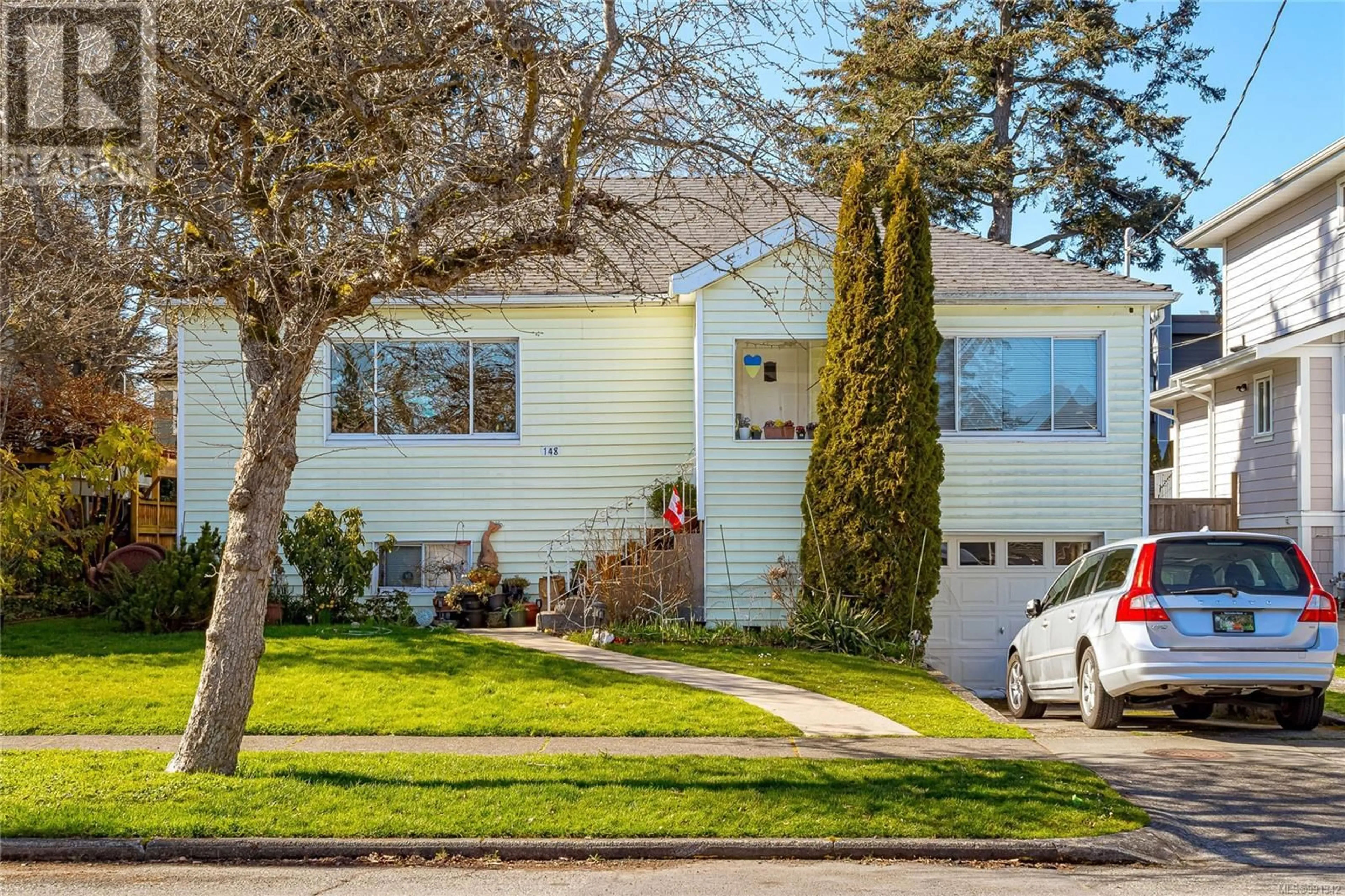 Home with vinyl exterior material, street for 148 OLIVE STREET, Victoria British Columbia V8S3H3
