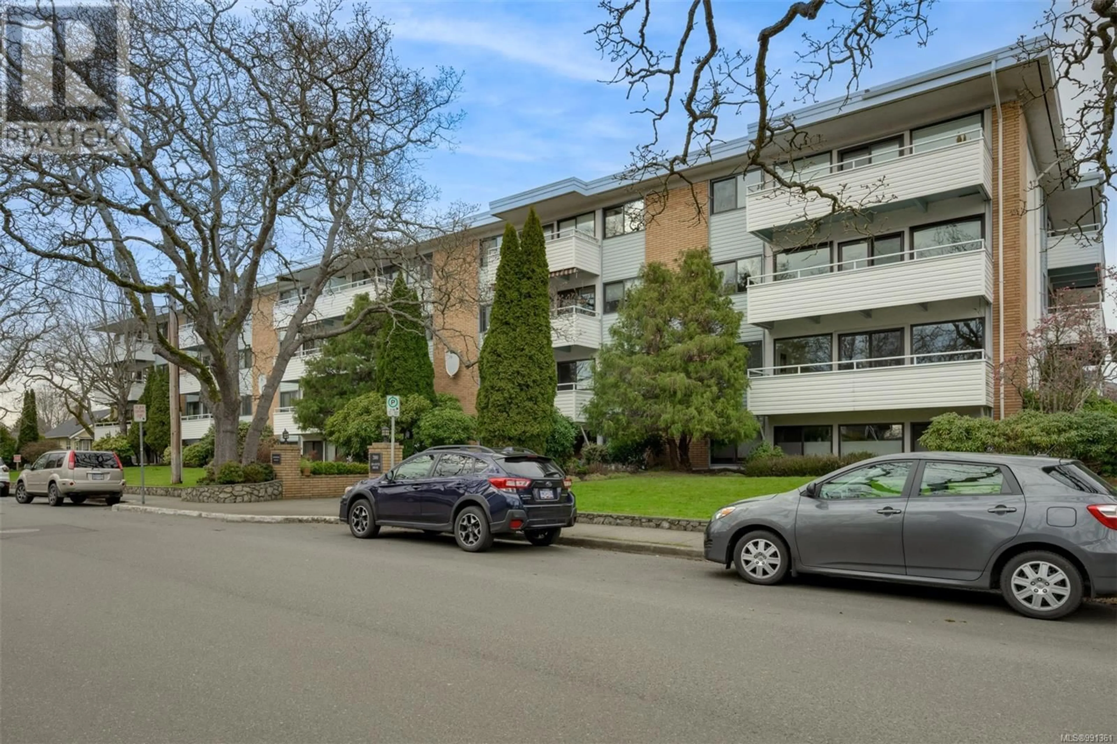 Unknown for 216 - 2100 GRANITE STREET, Oak Bay British Columbia V8S3G7