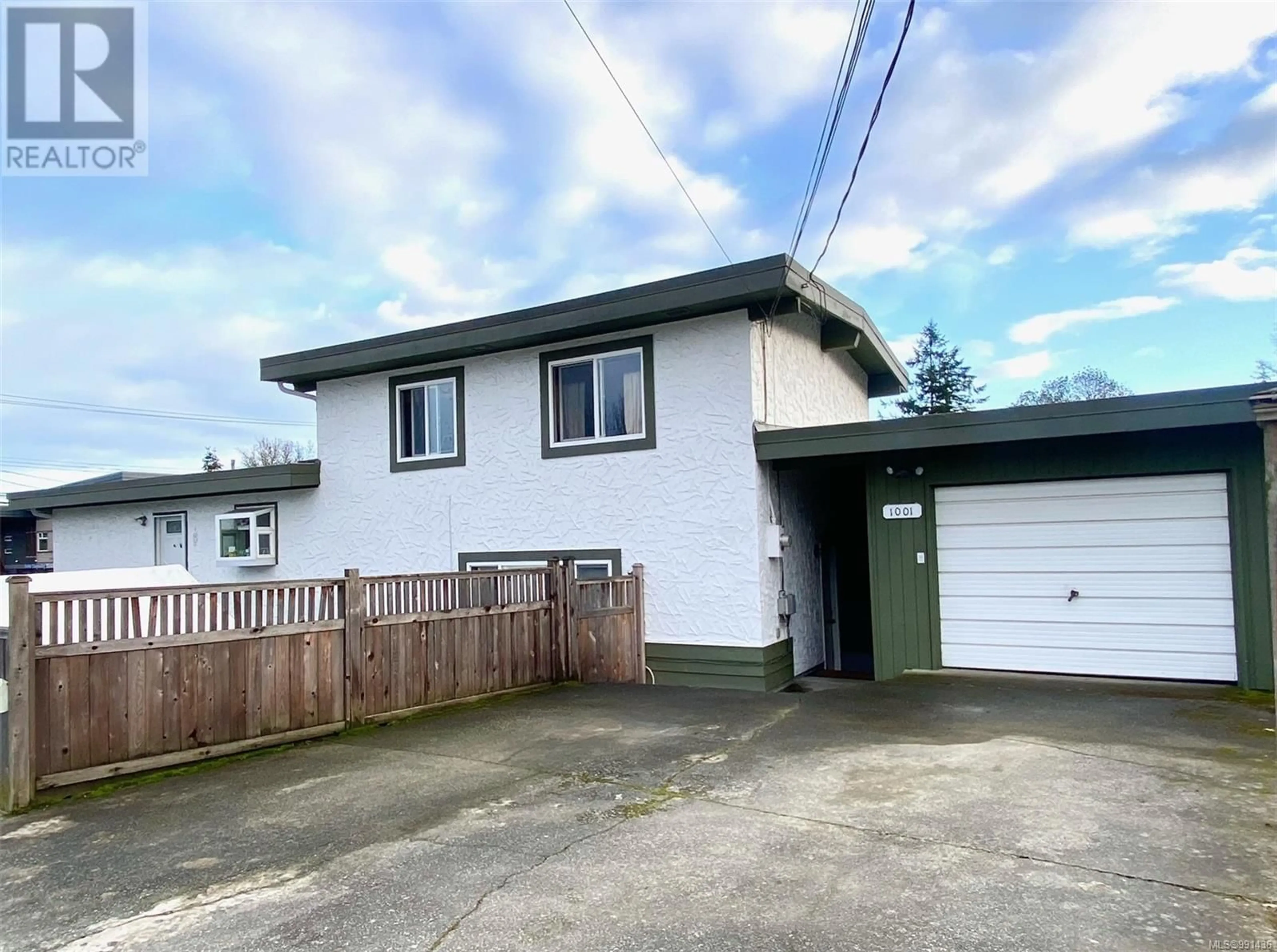 A pic from outside/outdoor area/front of a property/back of a property/a pic from drone, street for 1001 Moyse Cres, Nanaimo British Columbia V9S2G7