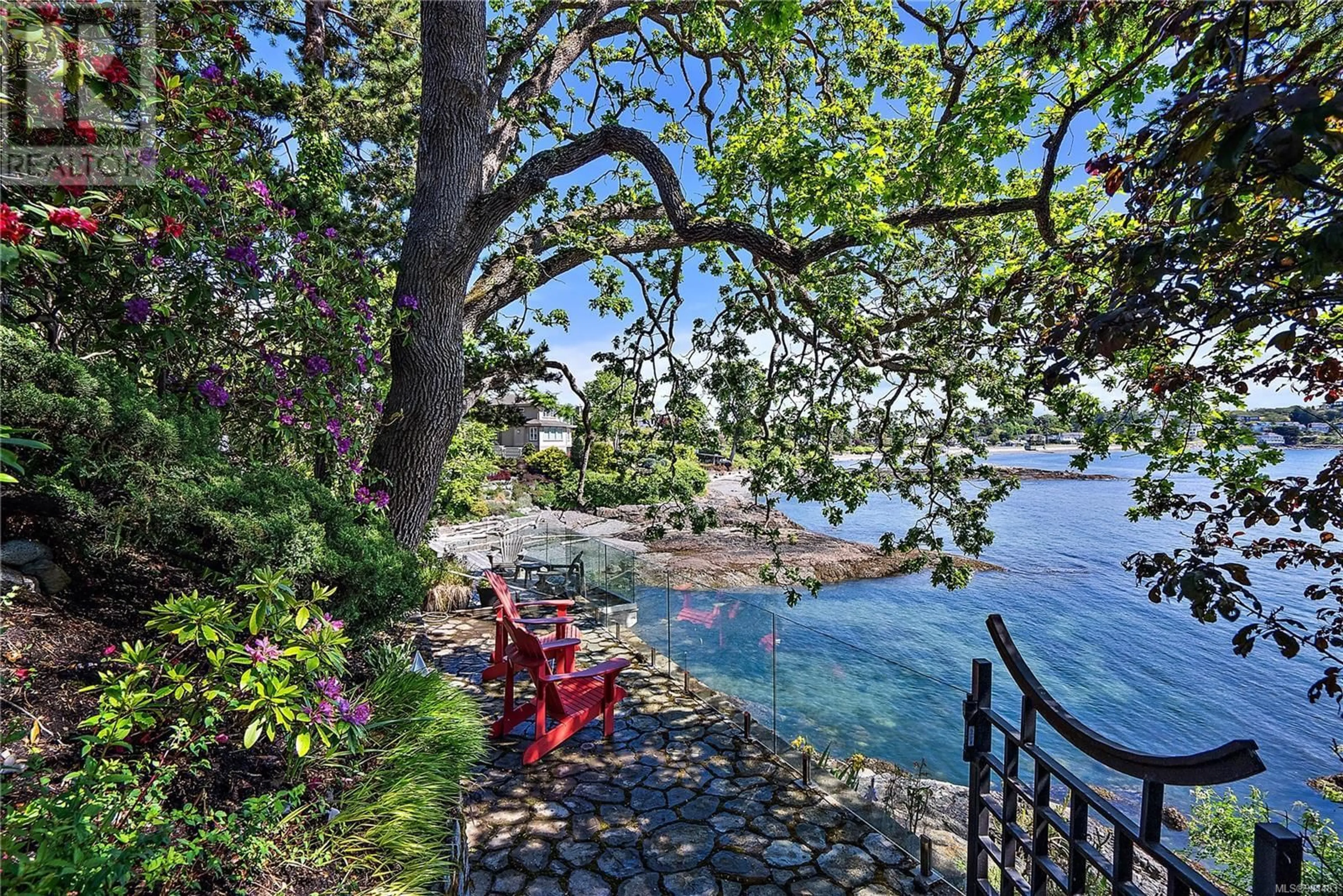 Patio, water/lake/river/ocean view for 315 KING GEORGE TERRACE, Oak Bay British Columbia V8S2J8