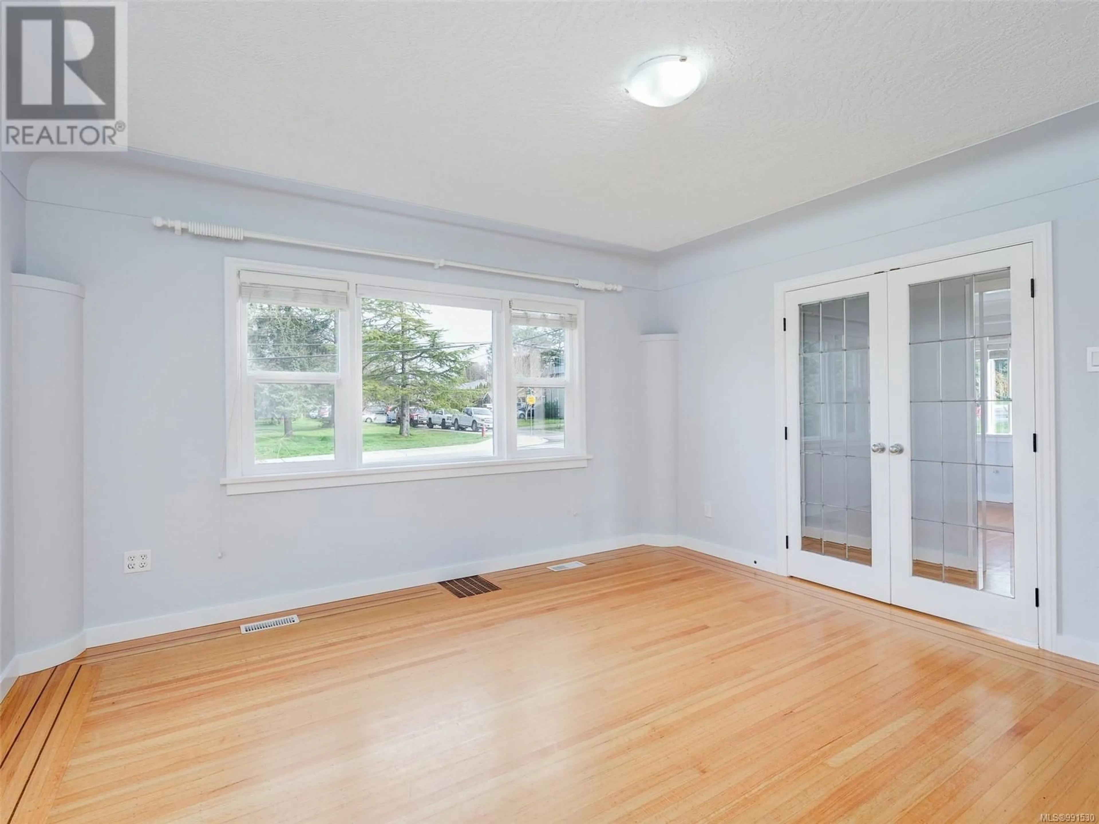 A pic of a room for 1621 McRae Ave, Saanich British Columbia V8P1G7