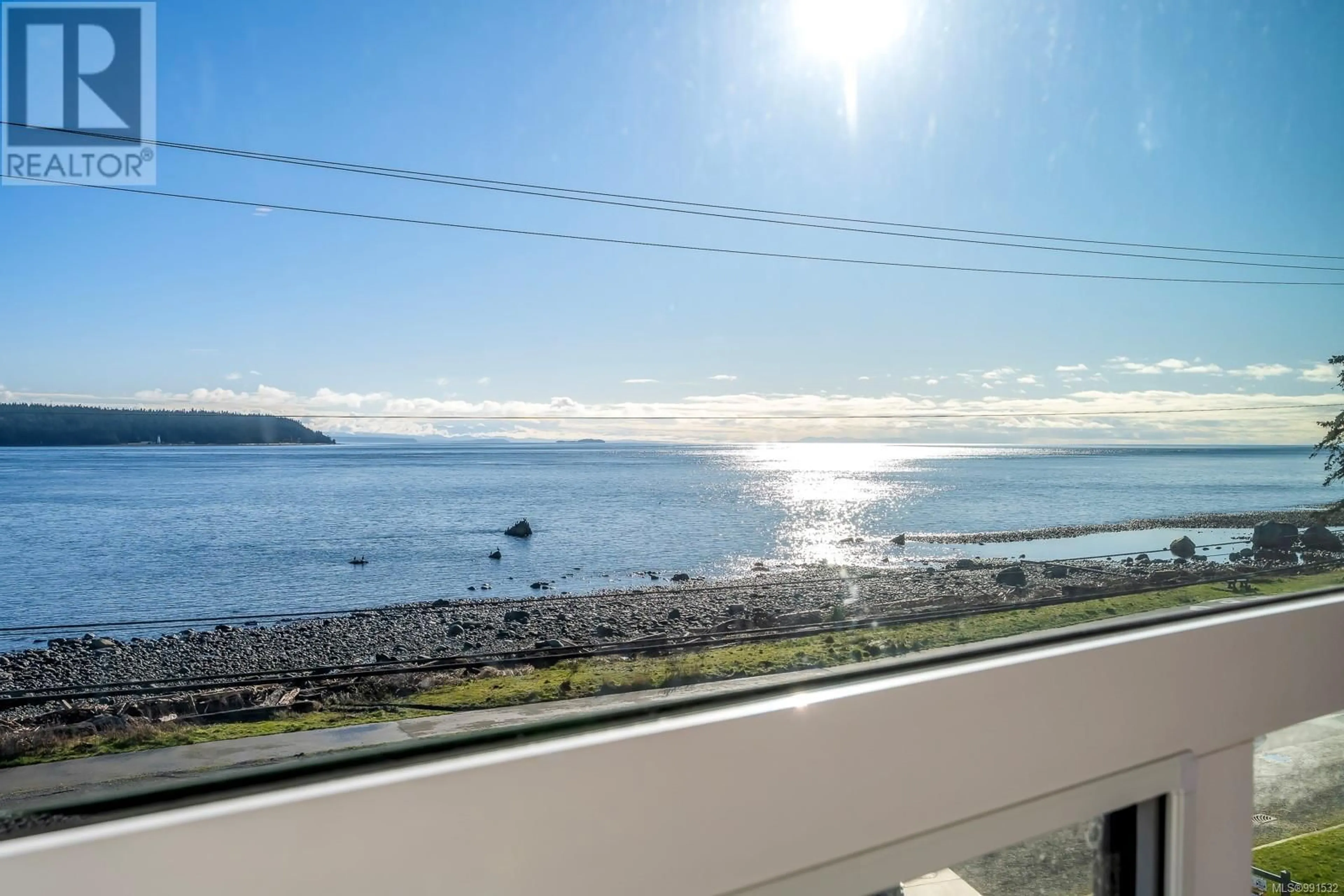 Balcony in the apartment, water/lake/river/ocean view for 301 - 536 ISLAND HIGHWAY, Campbell River British Columbia V9W1A5