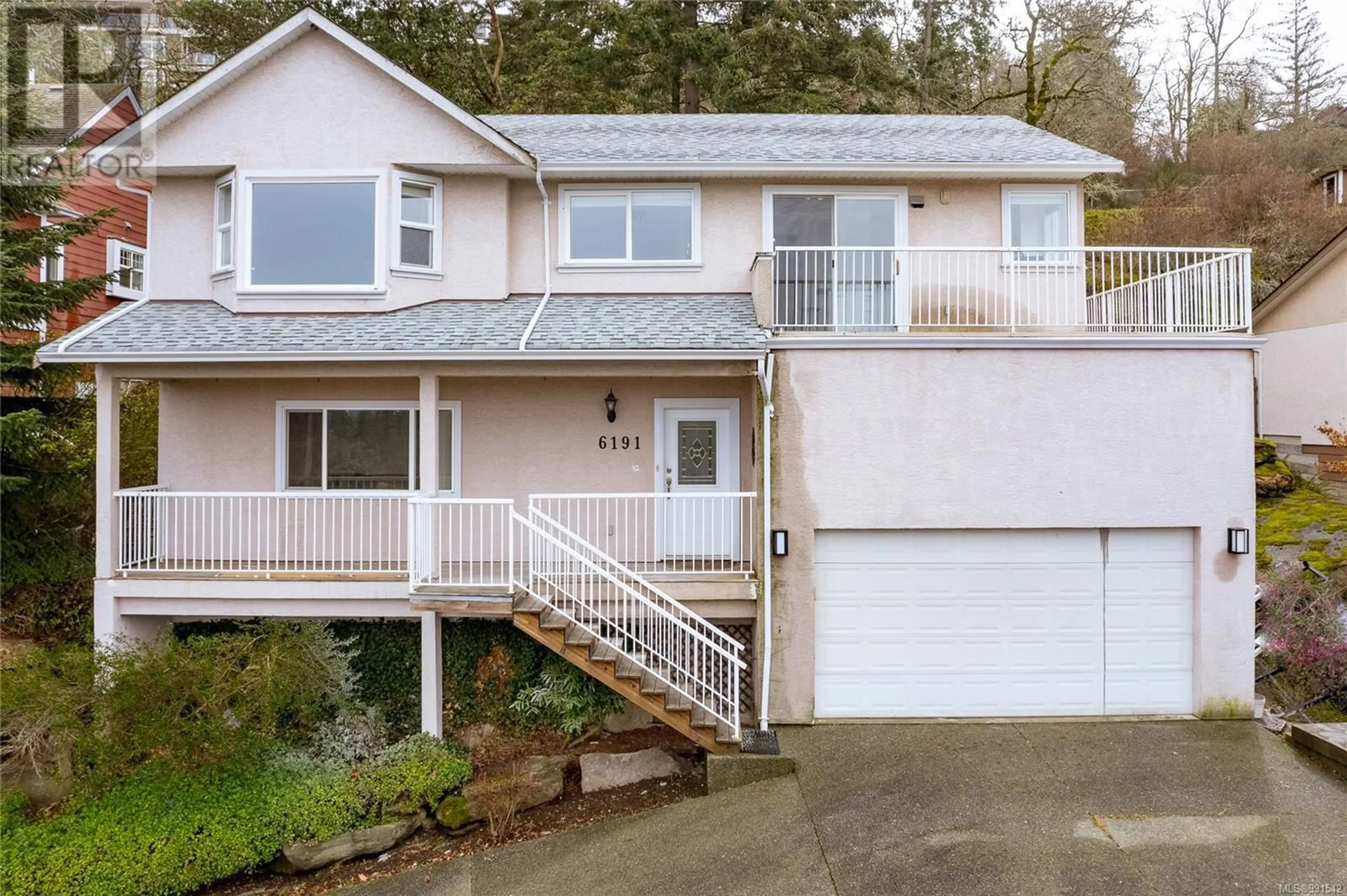 Home with vinyl exterior material, street for 6191 THOMSON TERRACE, Duncan British Columbia V9L5R1