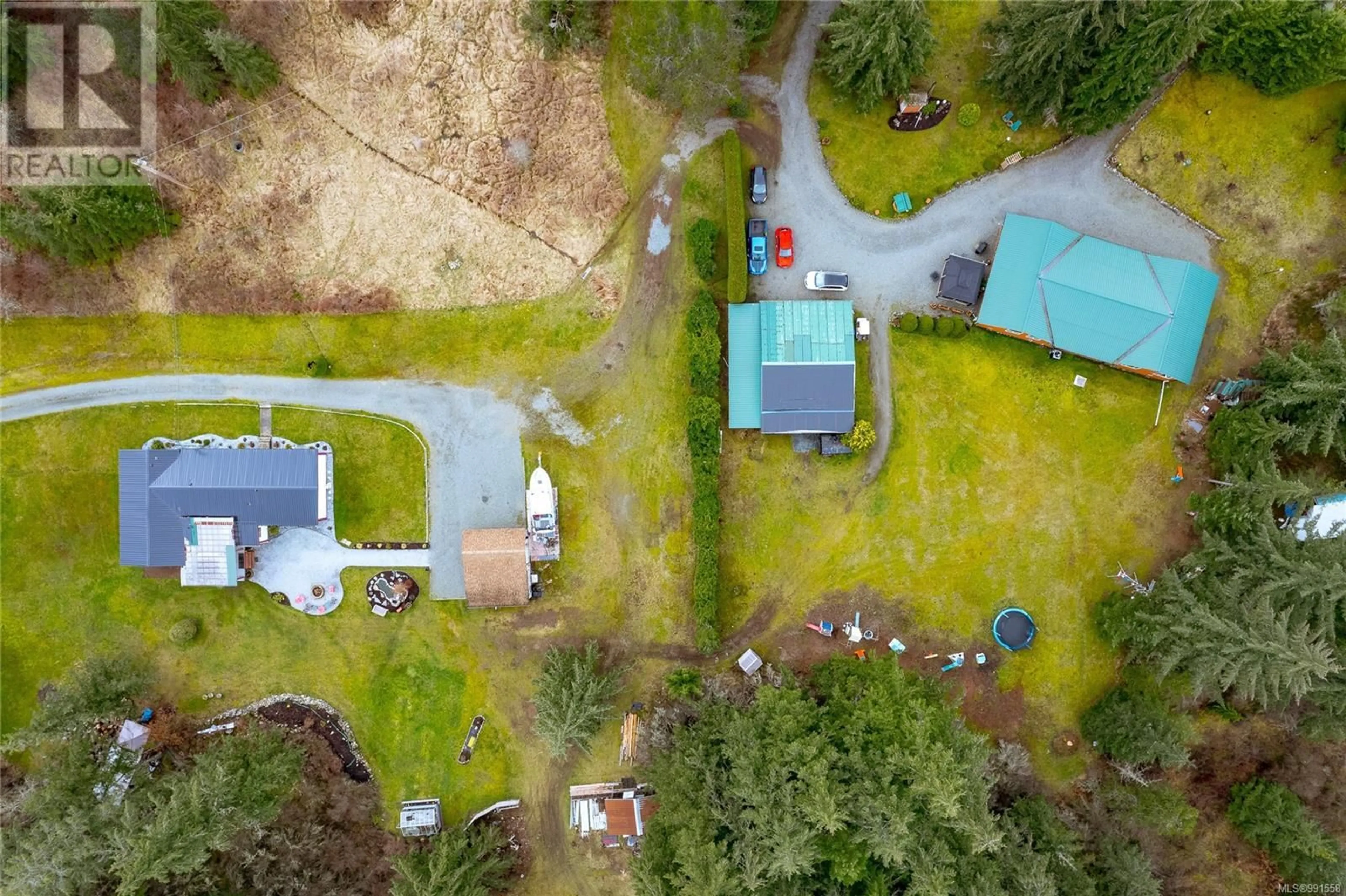 A pic from outside/outdoor area/front of a property/back of a property/a pic from drone, unknown for 3341 Slaney Rd, Hilliers British Columbia V9K1X5