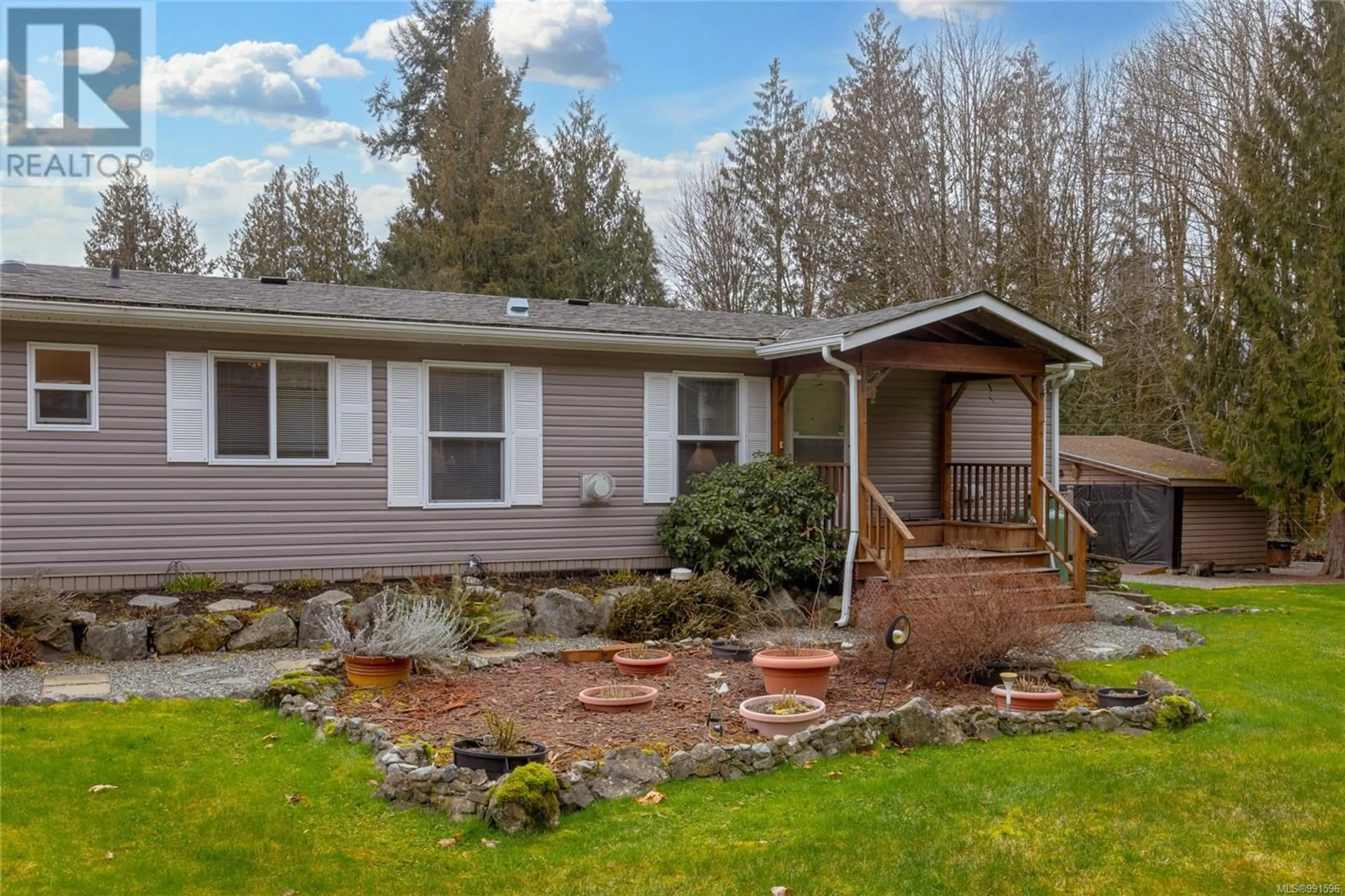 Home with vinyl exterior material, water/lake/river/ocean view for 8250 PRICE ROAD, Youbou British Columbia V0R3E1