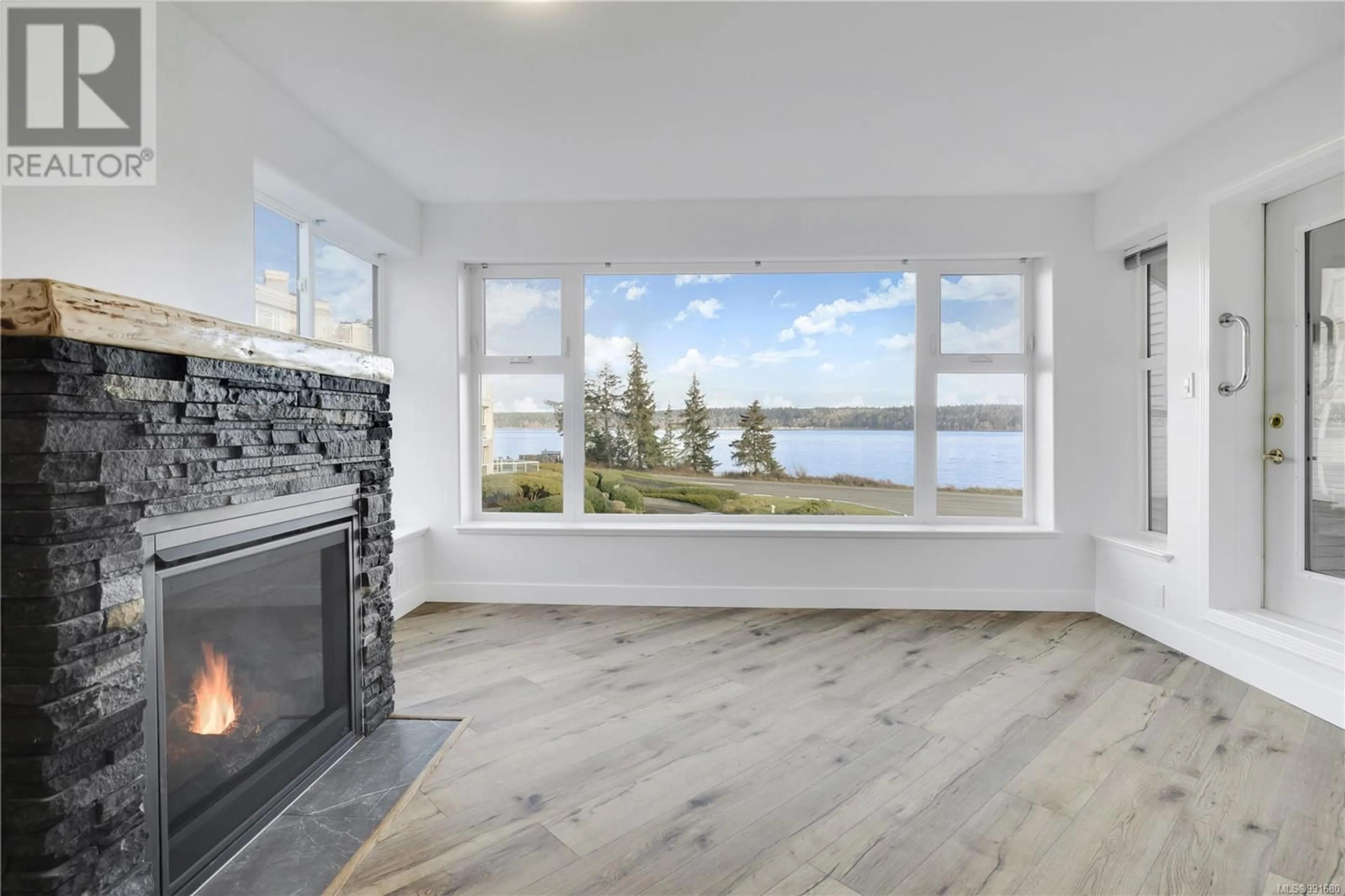 A pic of a room for 206 - 350 ISLAND HIGHWAY SOUTH, Campbell River British Columbia V9W1A5