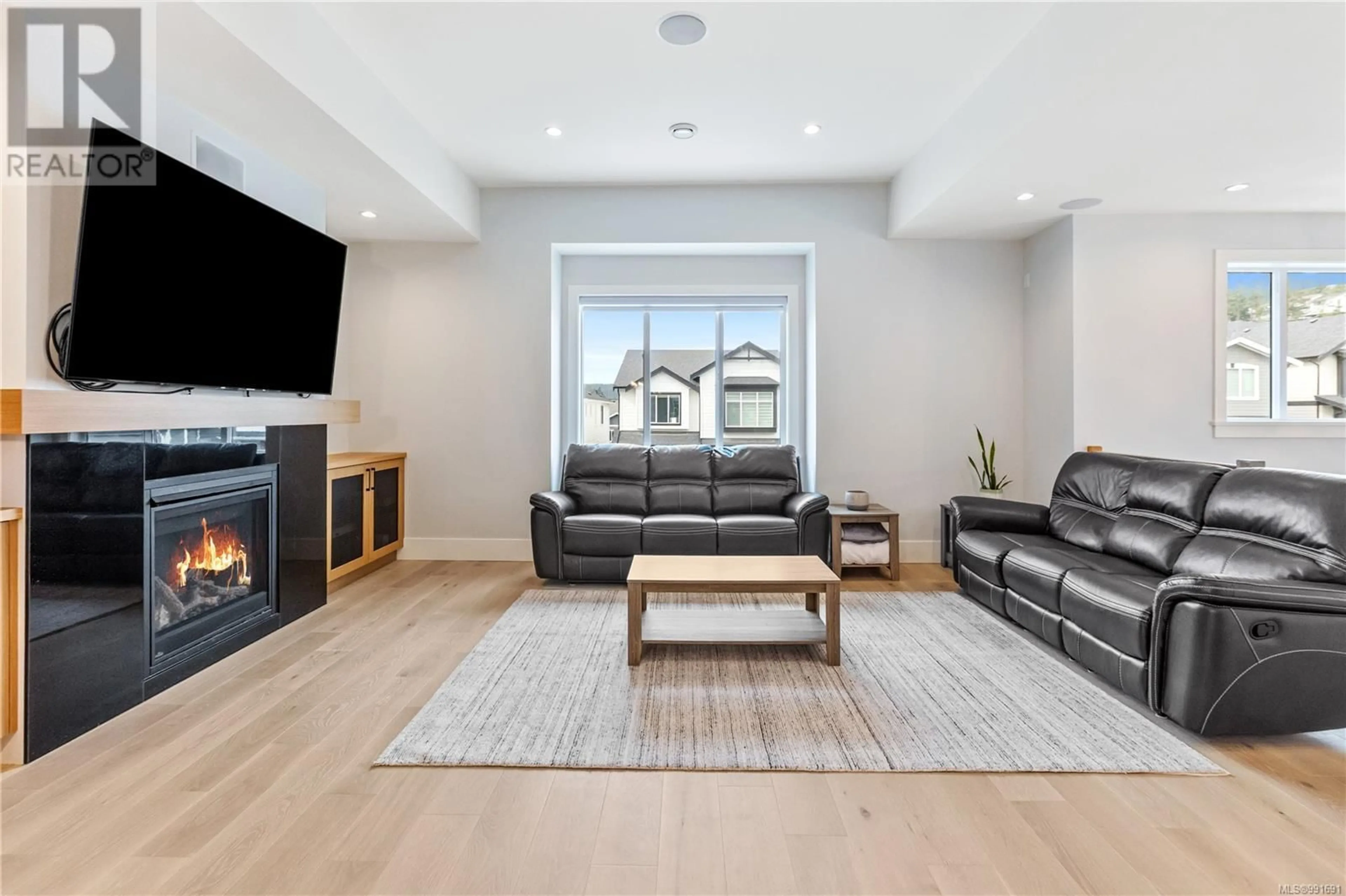 Living room with furniture, unknown for 3591 DELBLUSH LANE WEST, Langford British Columbia V9C0K5