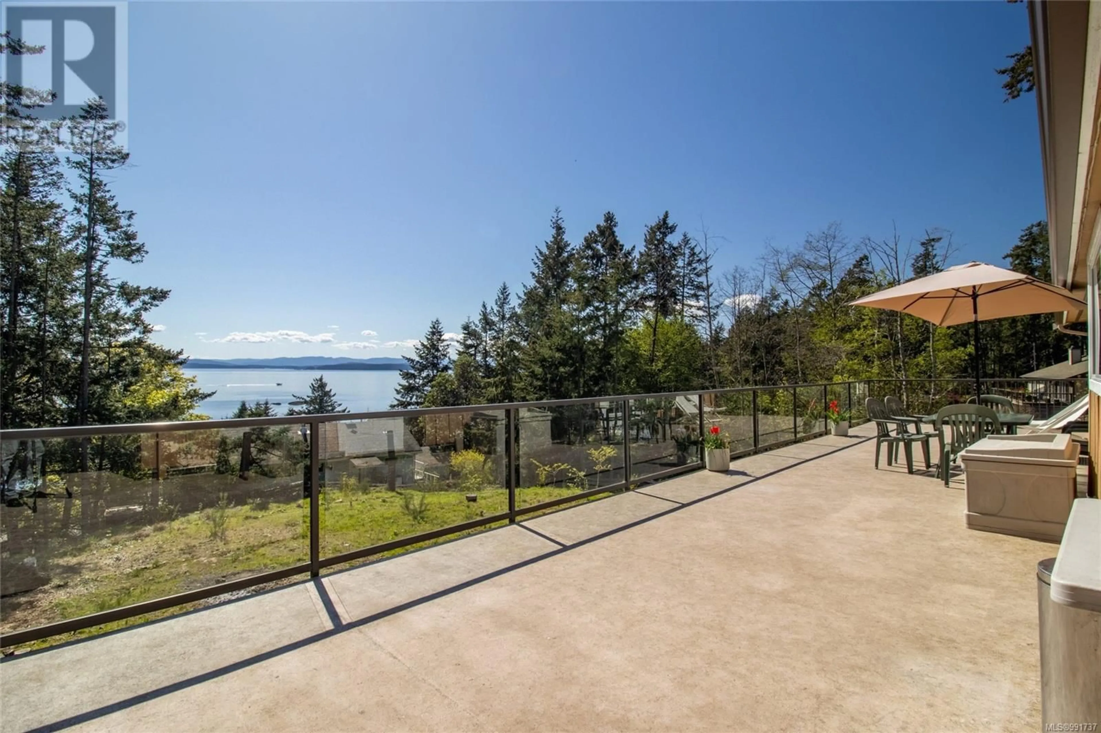 A pic from outside/outdoor area/front of a property/back of a property/a pic from drone, water/lake/river/ocean view for 3731 PRIVATEERS ROAD, Pender Island British Columbia V0N2M2