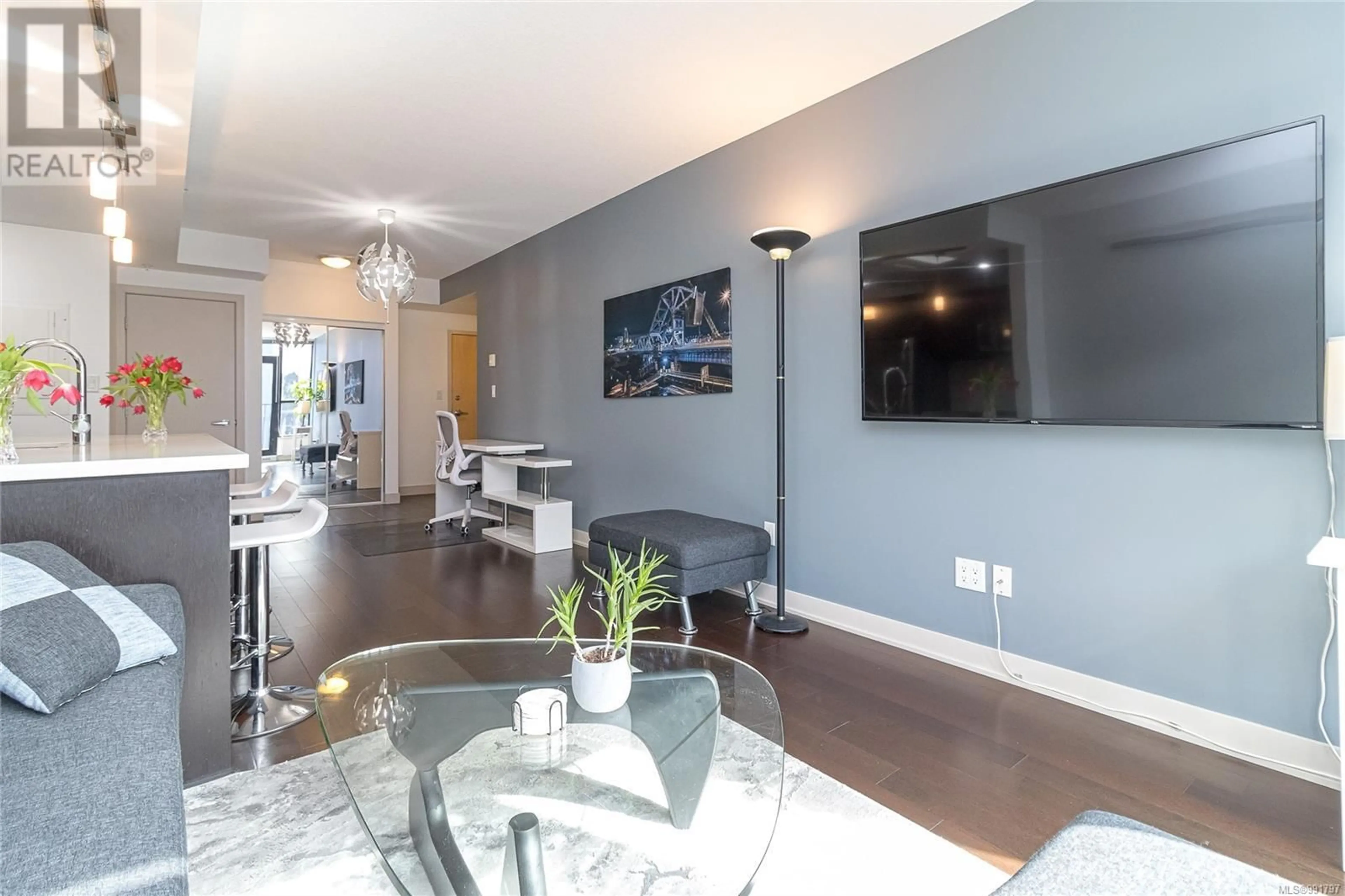 Unknown for 204 - 760 JOHNSON STREET, Victoria British Columbia V8W0A4