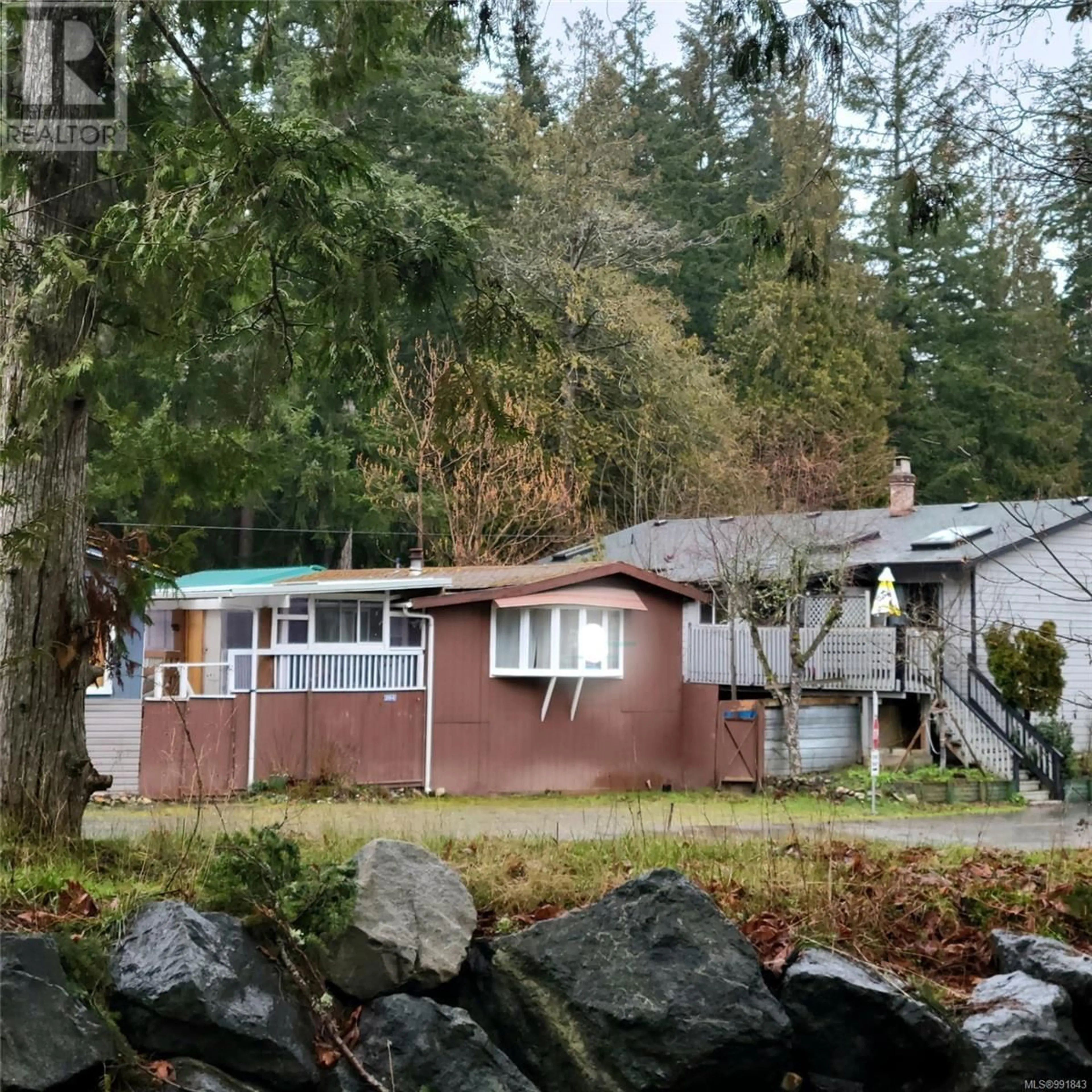 Unknown for 204 - 380 MARTINDALE ROAD, Parksville British Columbia V9P1R7