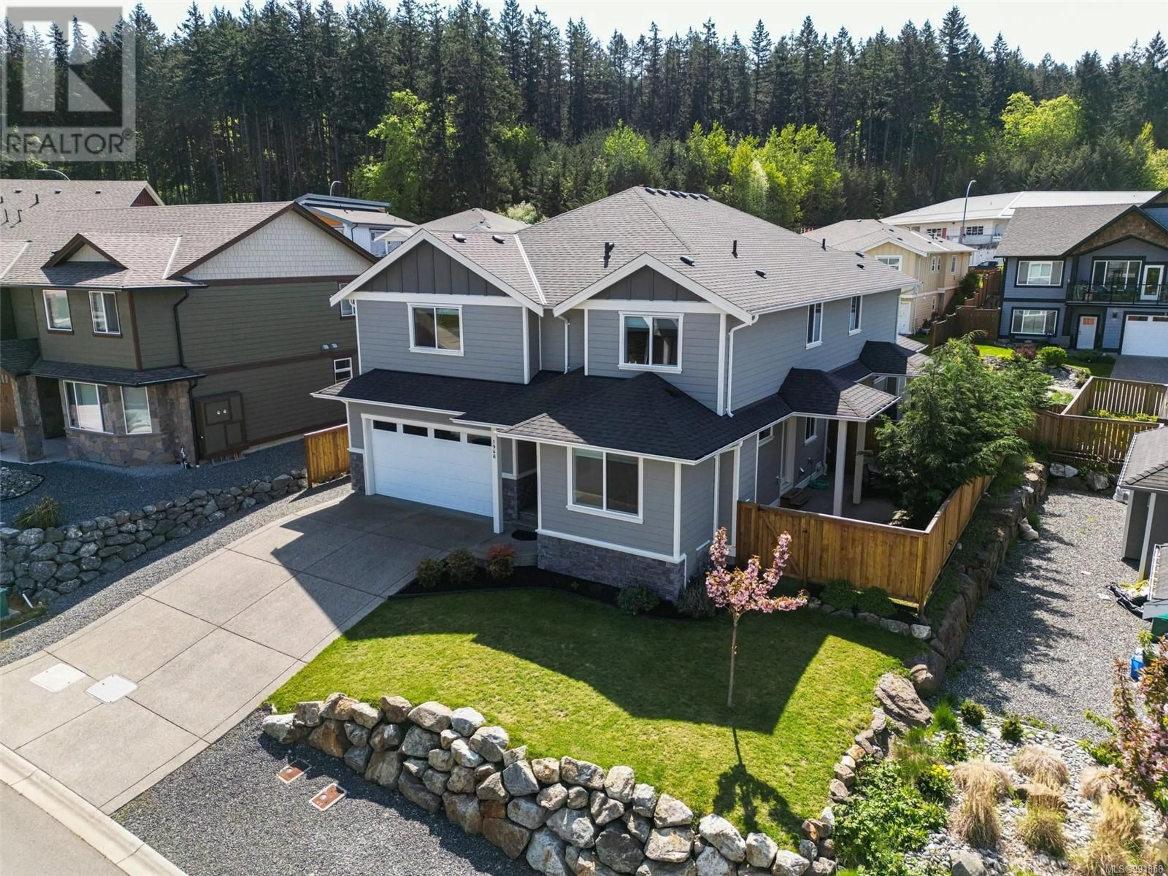A pic from outside/outdoor area/front of a property/back of a property/a pic from drone, street for 1946 FARLEIGH WAY, Duncan British Columbia V9L0H1
