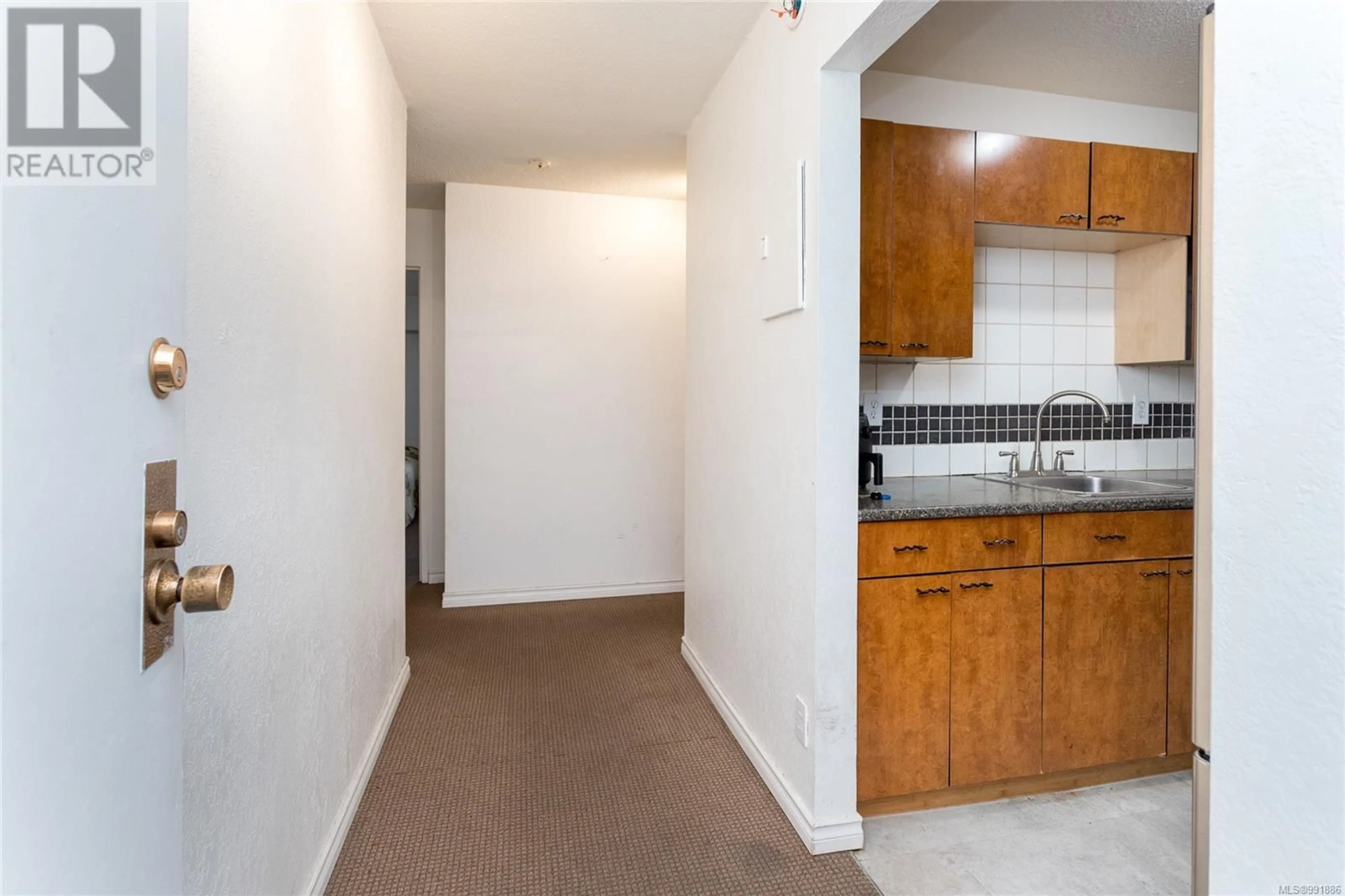 Standard kitchen, unknown for 205 - 848 ESQUIMALT ROAD, Esquimalt British Columbia V9A6W9