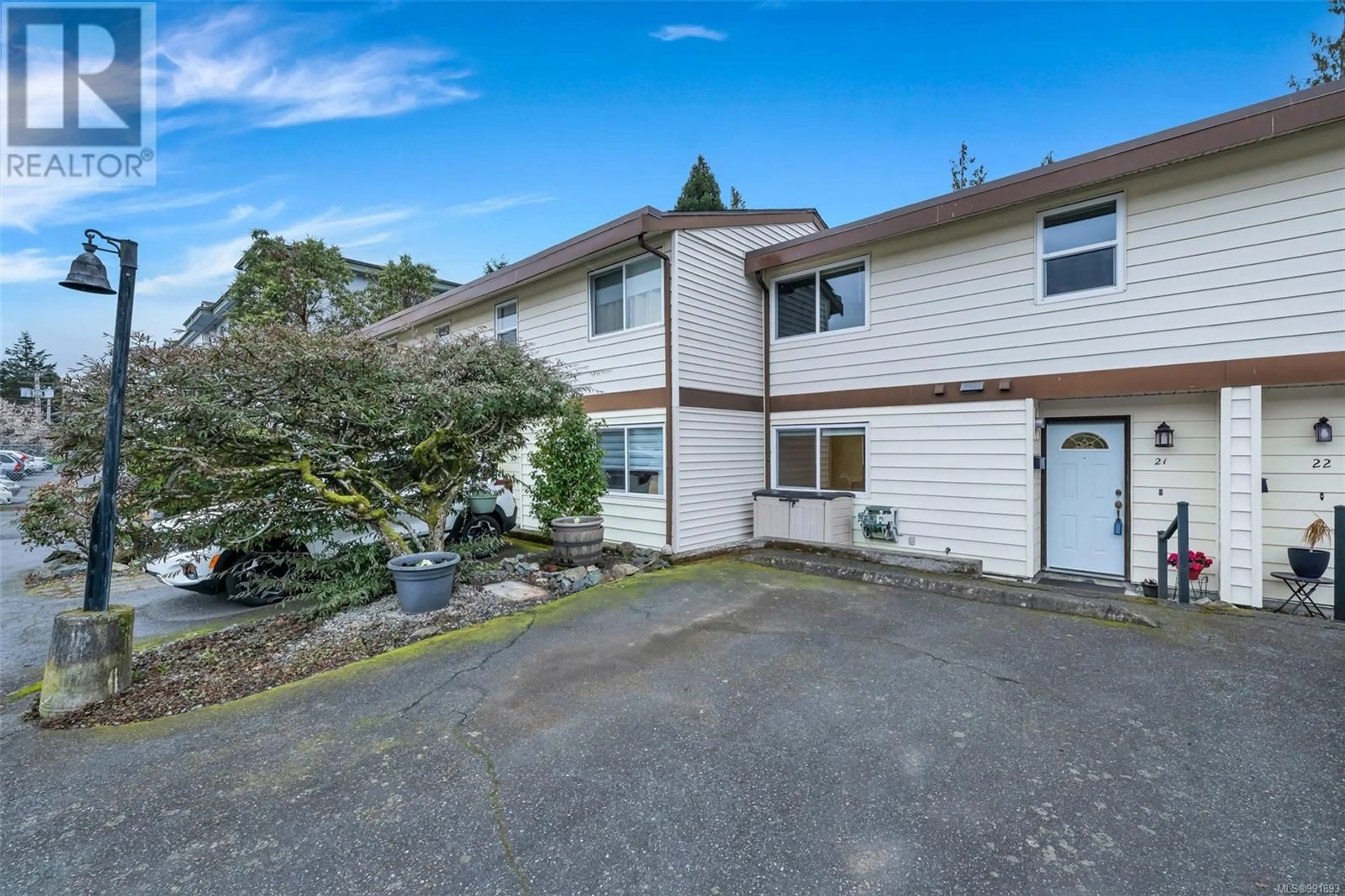 Unknown for 21 10046 Fifth St, Sidney British Columbia V8L2X9