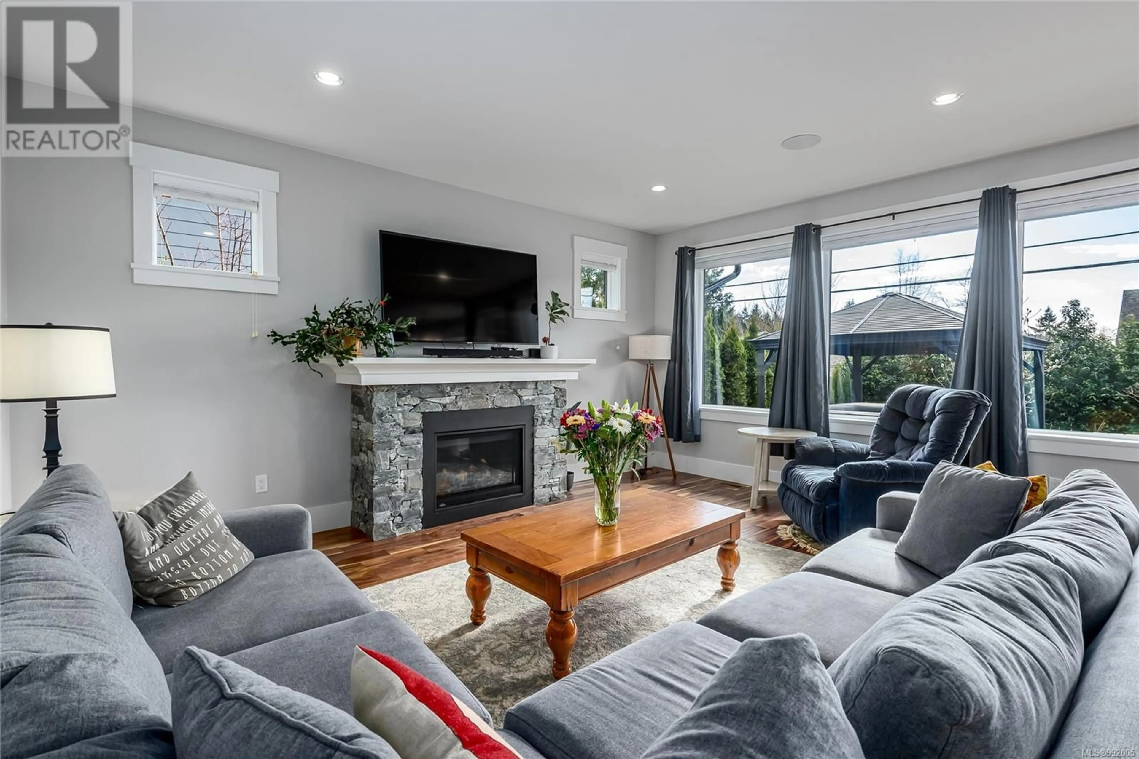 Living room with furniture, unknown for 2969 CASCARA CRESCENT, Courtenay British Columbia V9N4B8
