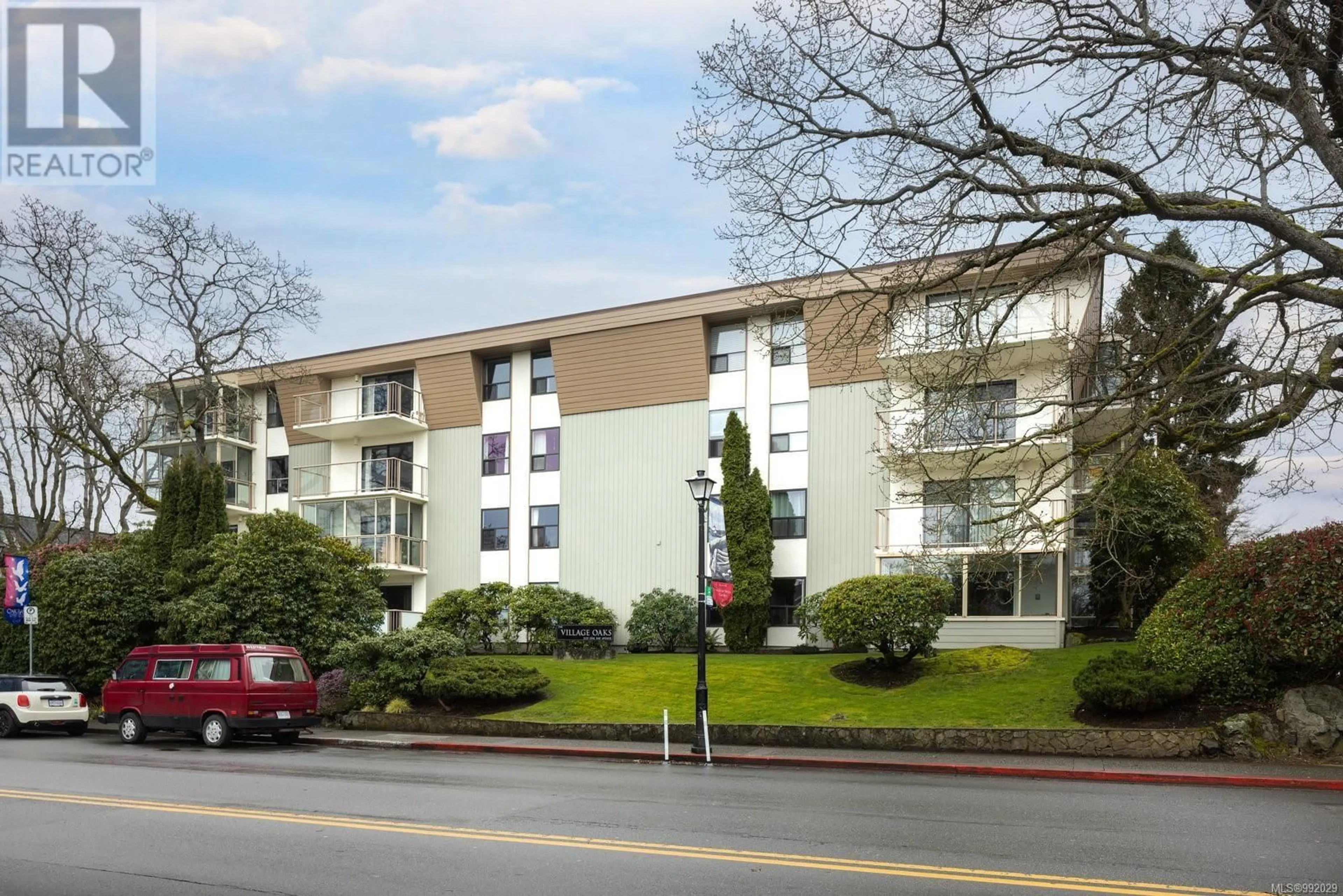 Unknown for 105 - 2125 OAK BAY AVENUE, Oak Bay British Columbia V8R1E8