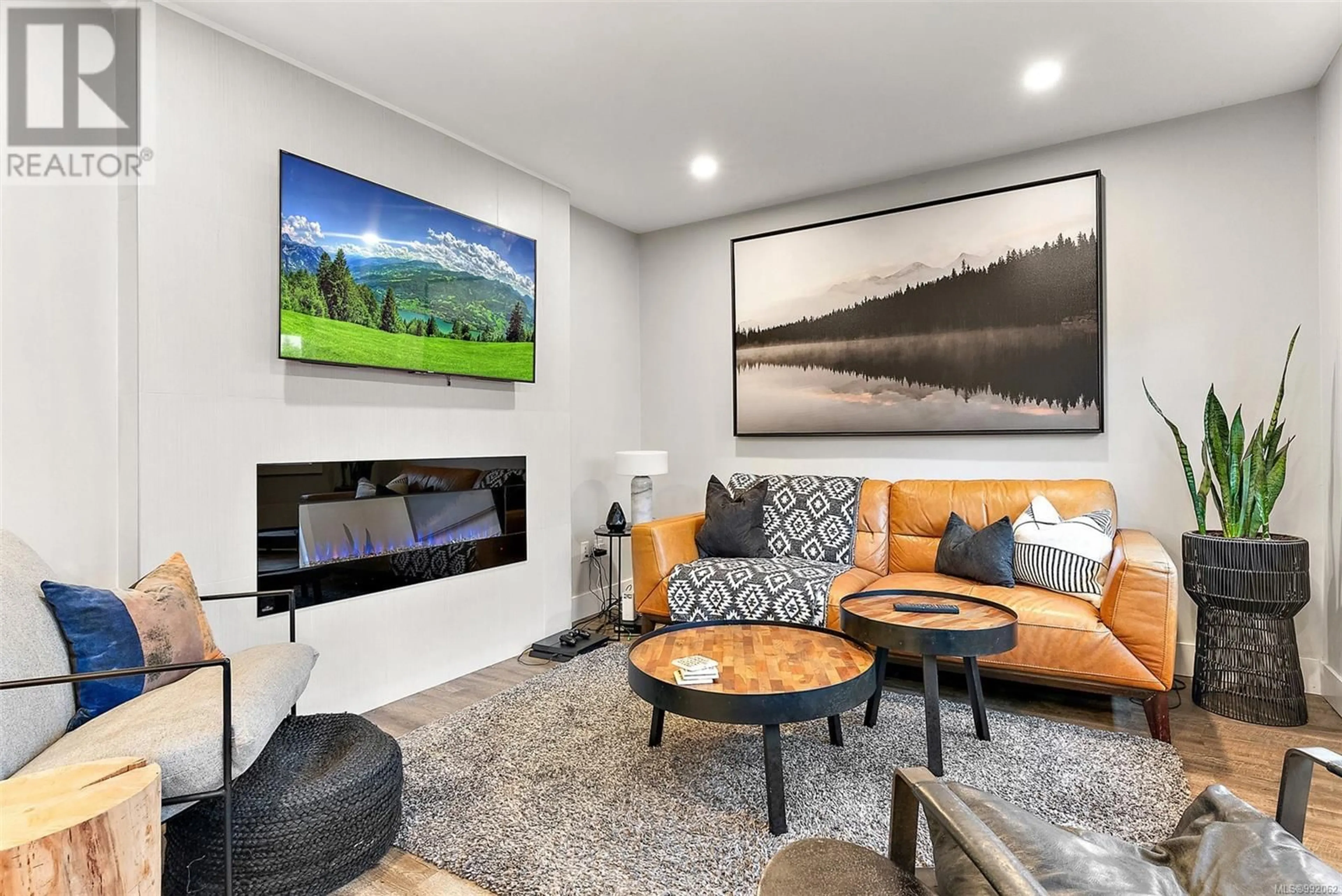 Home theater for 641 Strandlund Ave, Langford British Columbia V9B3G1