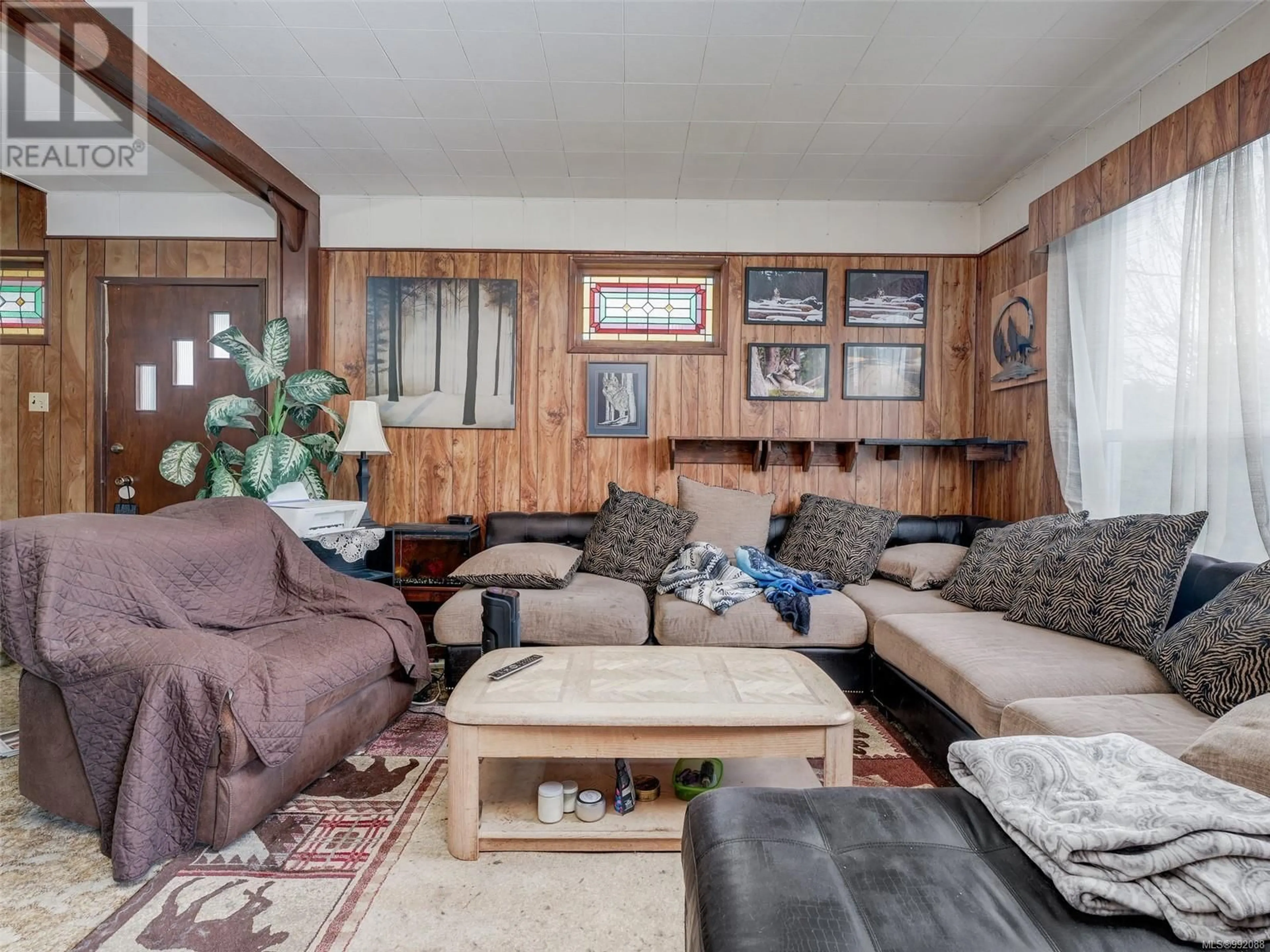 Living room with furniture, unknown for 3084 CARROLL STREET, Victoria British Columbia V9A1P9