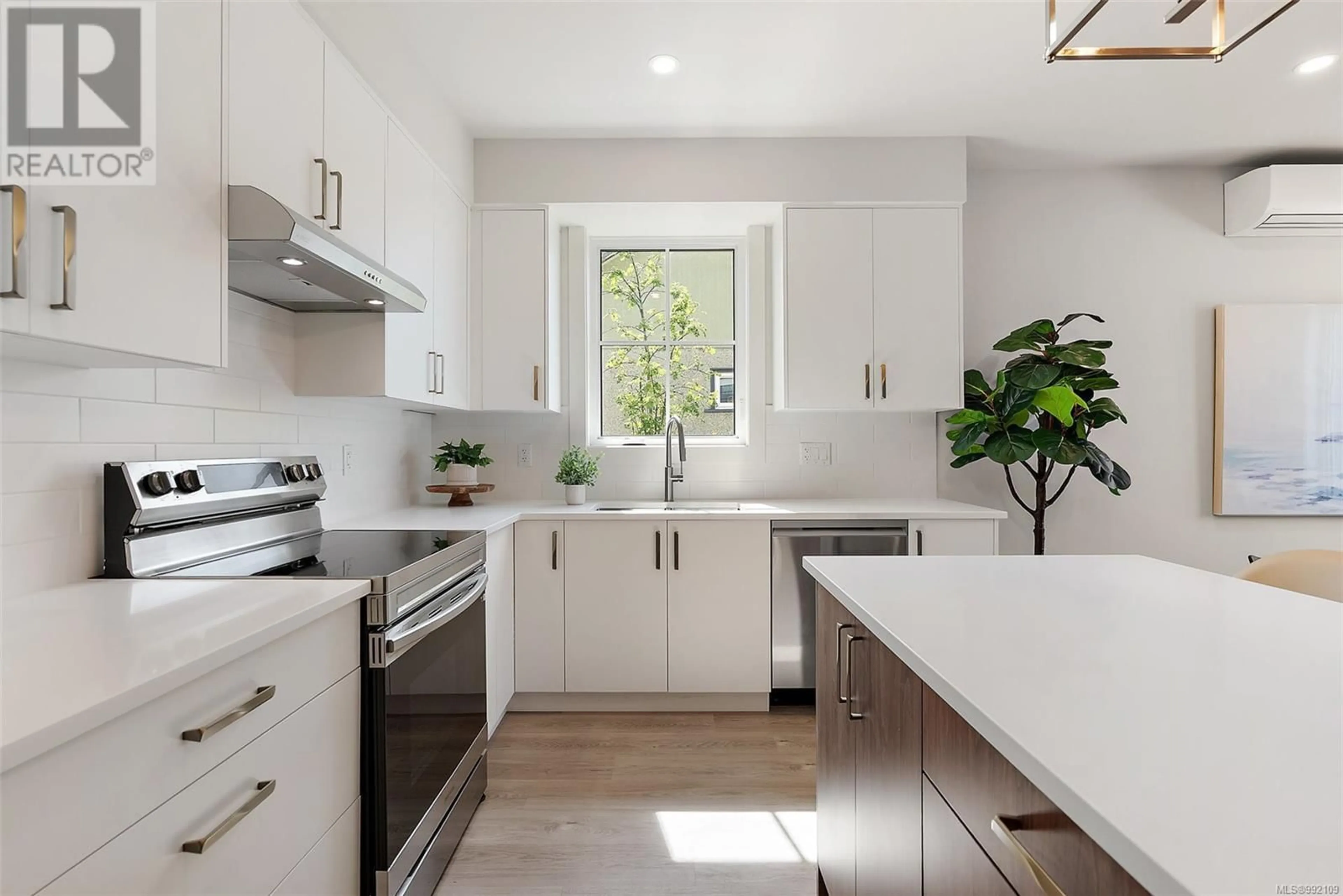 Contemporary kitchen, unknown for 101 - 483 SOUTH JOFFRE STREET, Esquimalt British Columbia V9A6C7