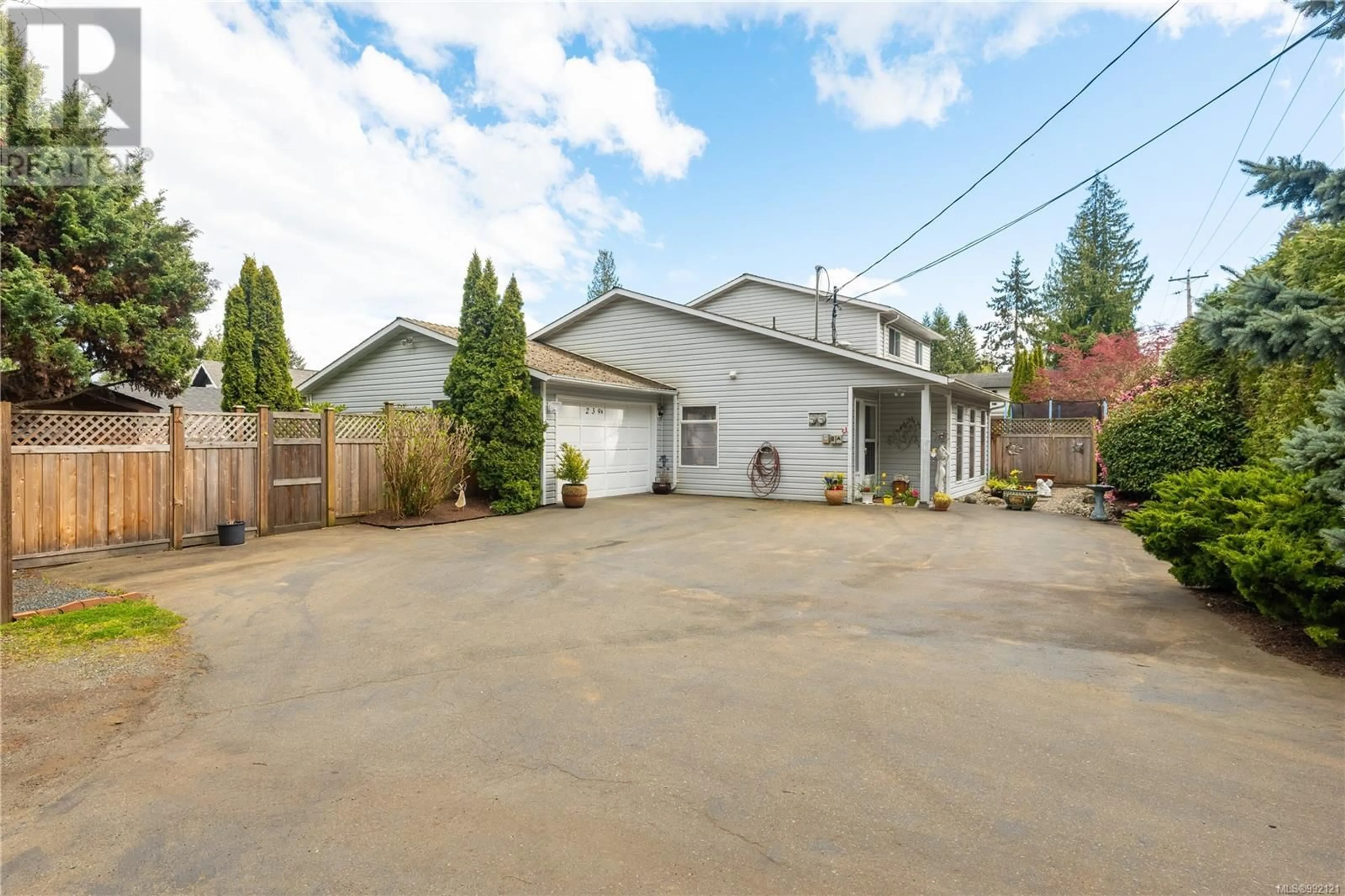 A pic from outside/outdoor area/front of a property/back of a property/a pic from drone, street for 239 FIFTH AVENUE, Qualicum Beach British Columbia V9K1S2