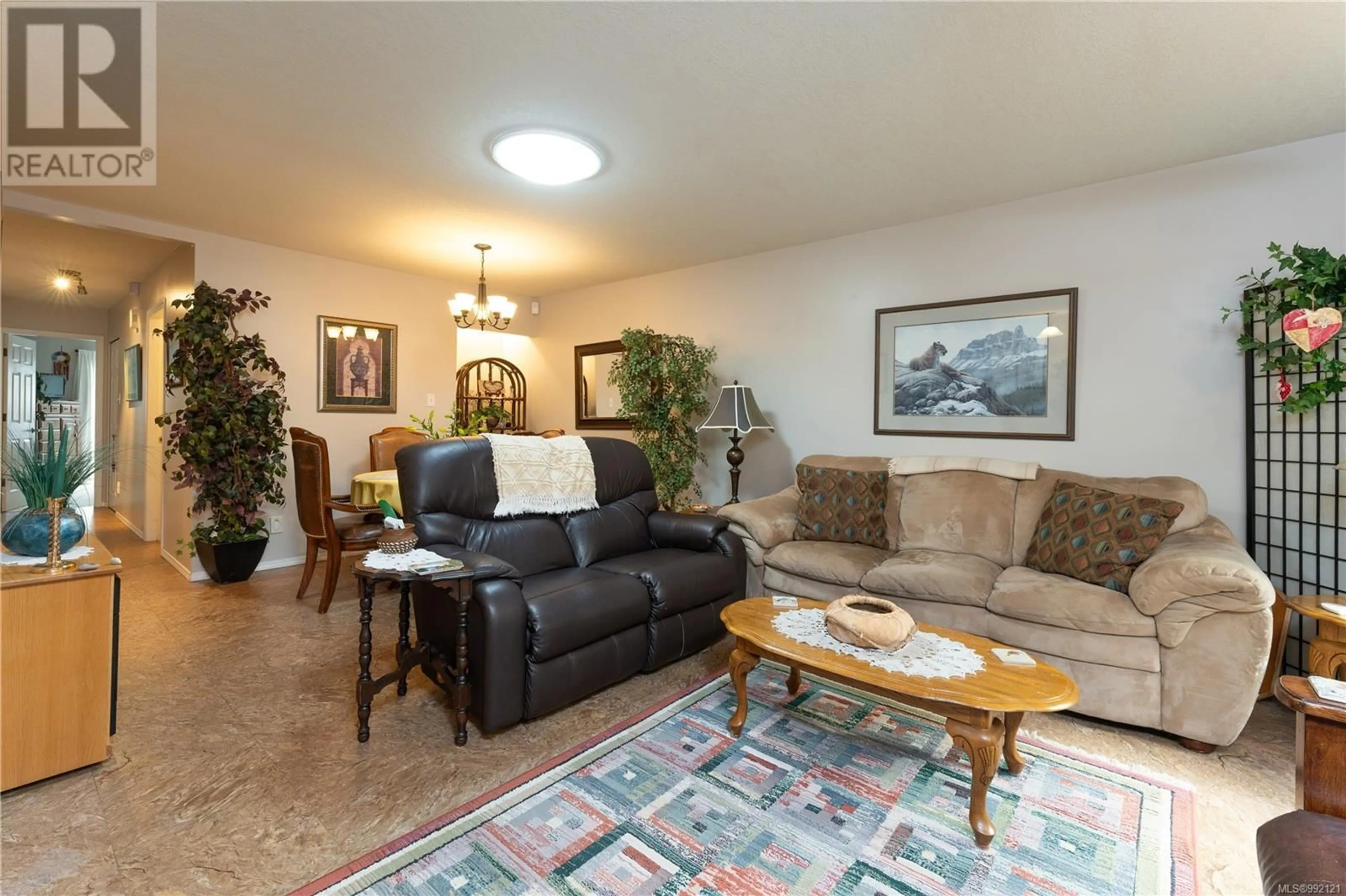 Living room with furniture, unknown for 239 FIFTH AVENUE, Qualicum Beach British Columbia V9K1S2