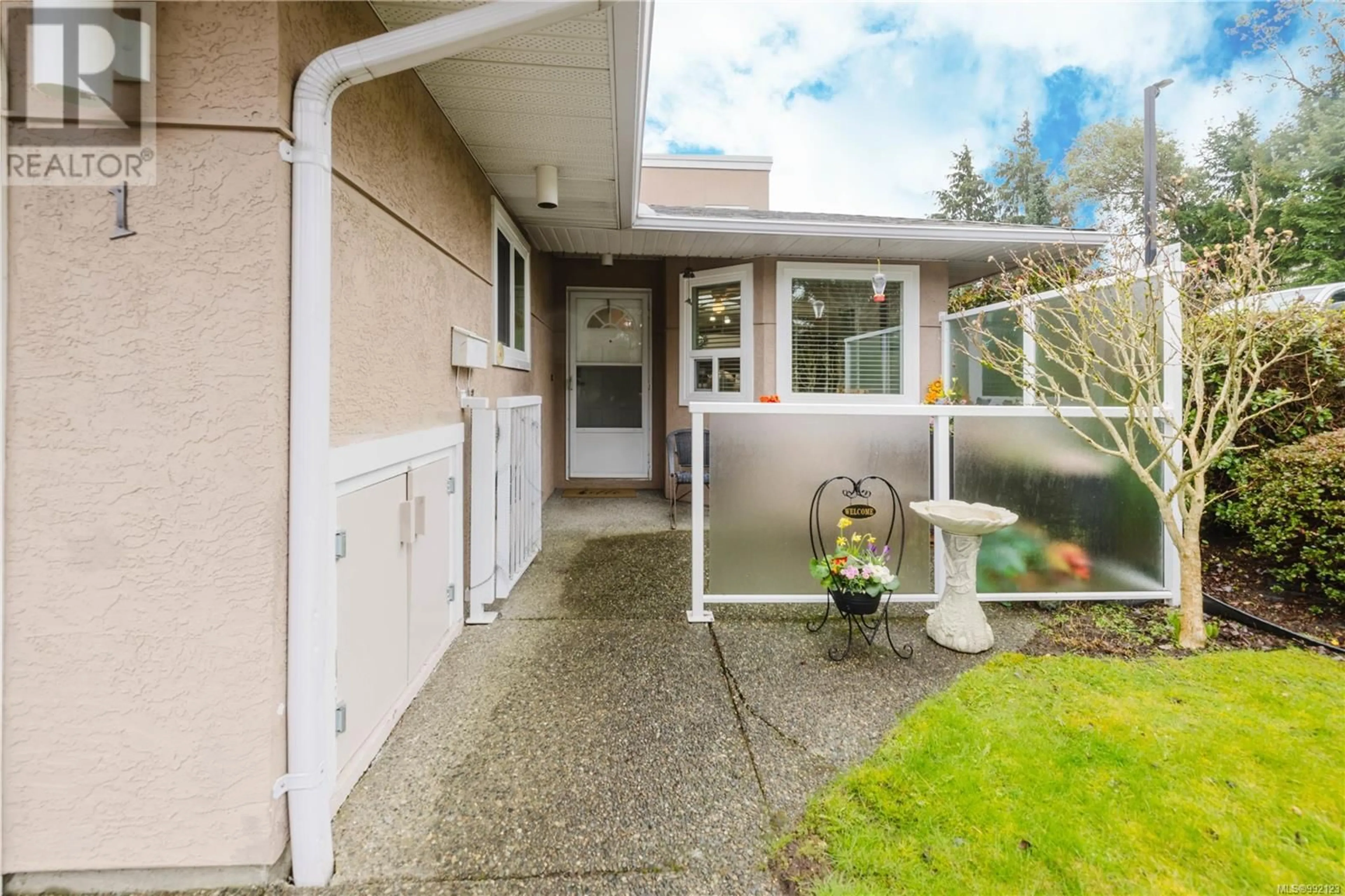 Unknown for 1 - 3049 BRITTANY DRIVE, Colwood British Columbia V9B5P8