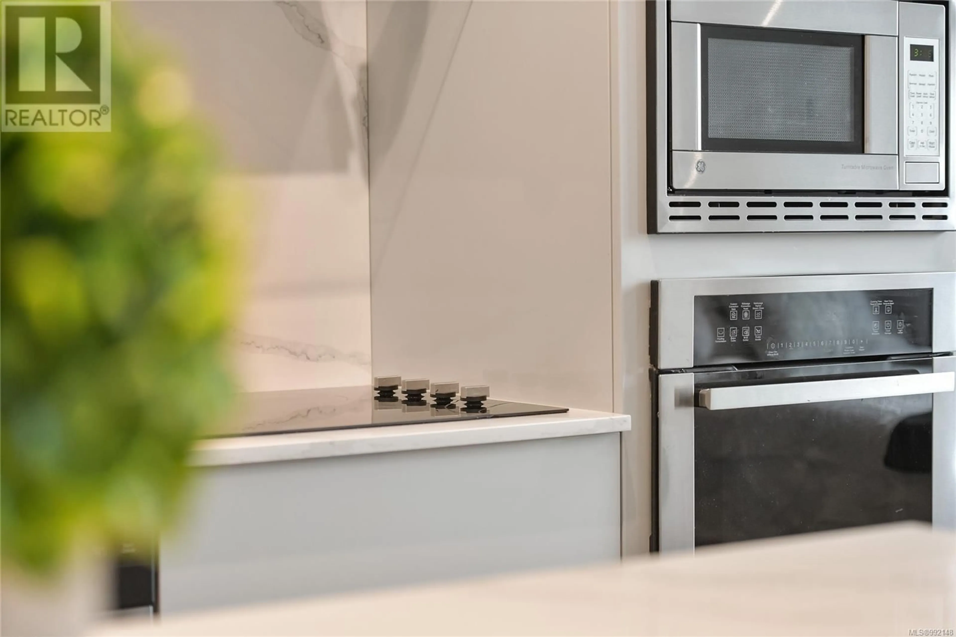 Unknown for 705 1029 VIEW St, Victoria British Columbia V8V4Y3
