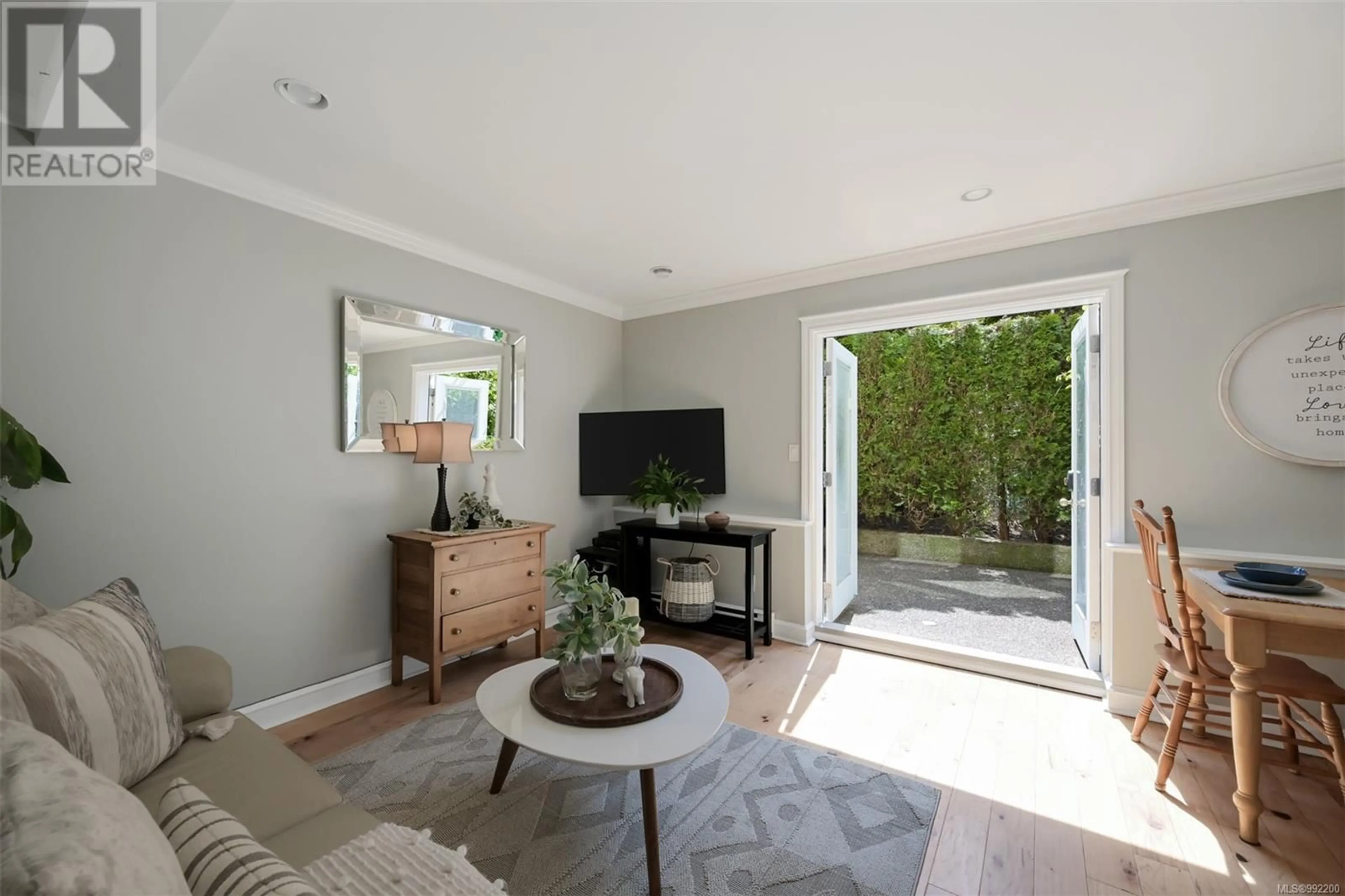Living room with furniture, unknown for D - 142 ST. LAWRENCE STREET, Victoria British Columbia V8V1X8