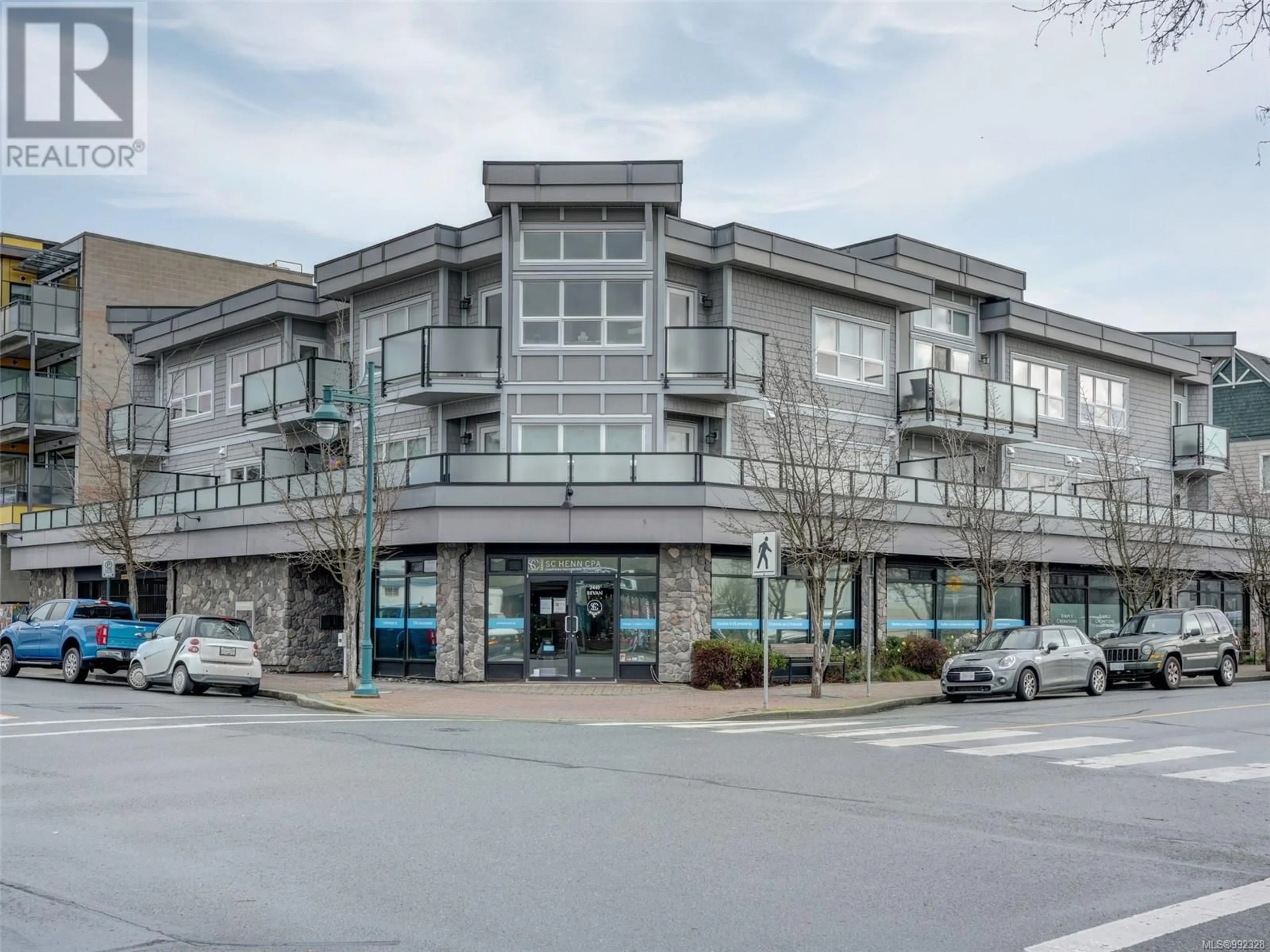 Unknown for 302 - 9751 FOURTH STREET, Sidney British Columbia V8L2Y9