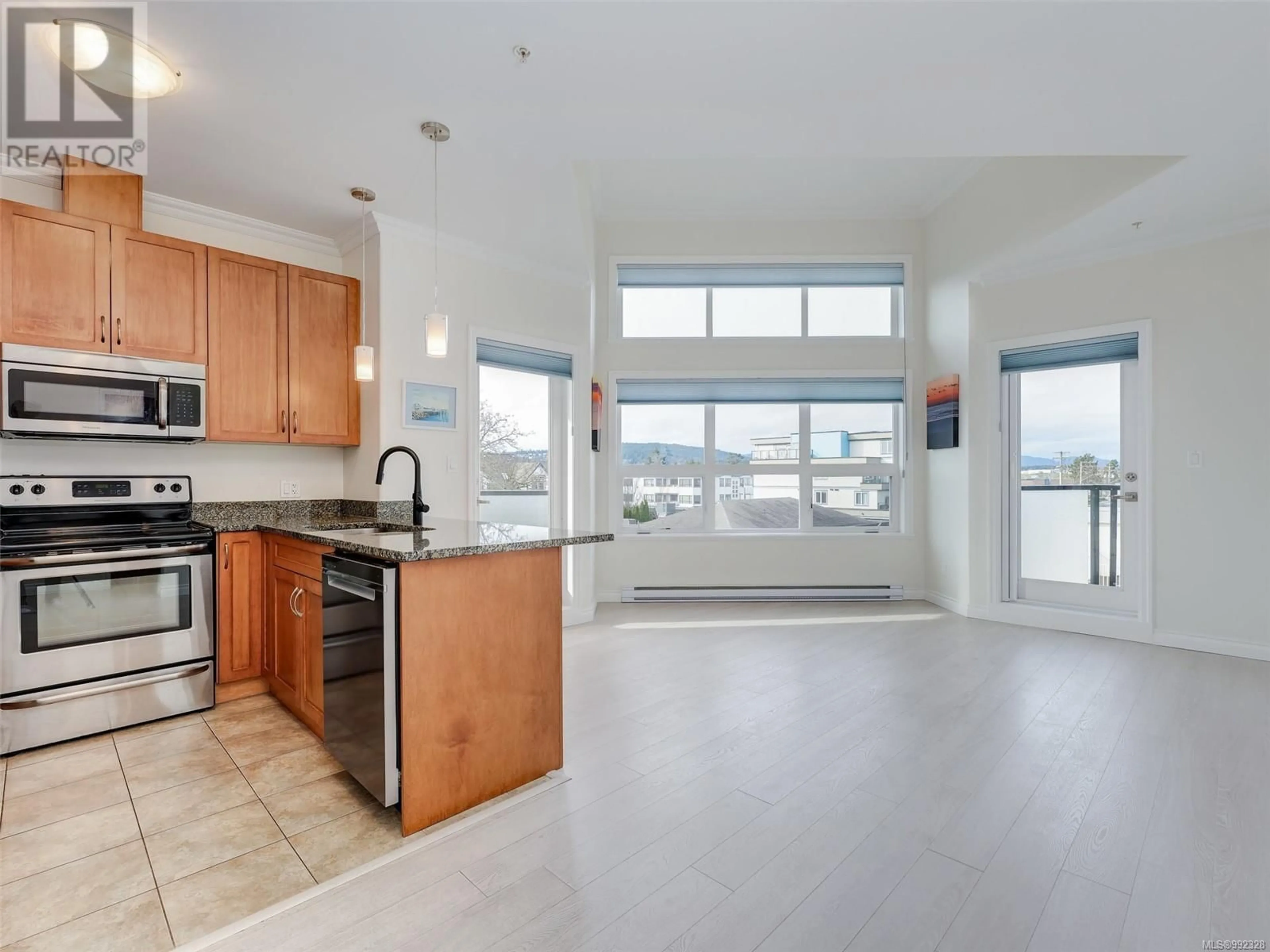 Open concept kitchen, unknown for 302 - 9751 FOURTH STREET, Sidney British Columbia V8L2Y9