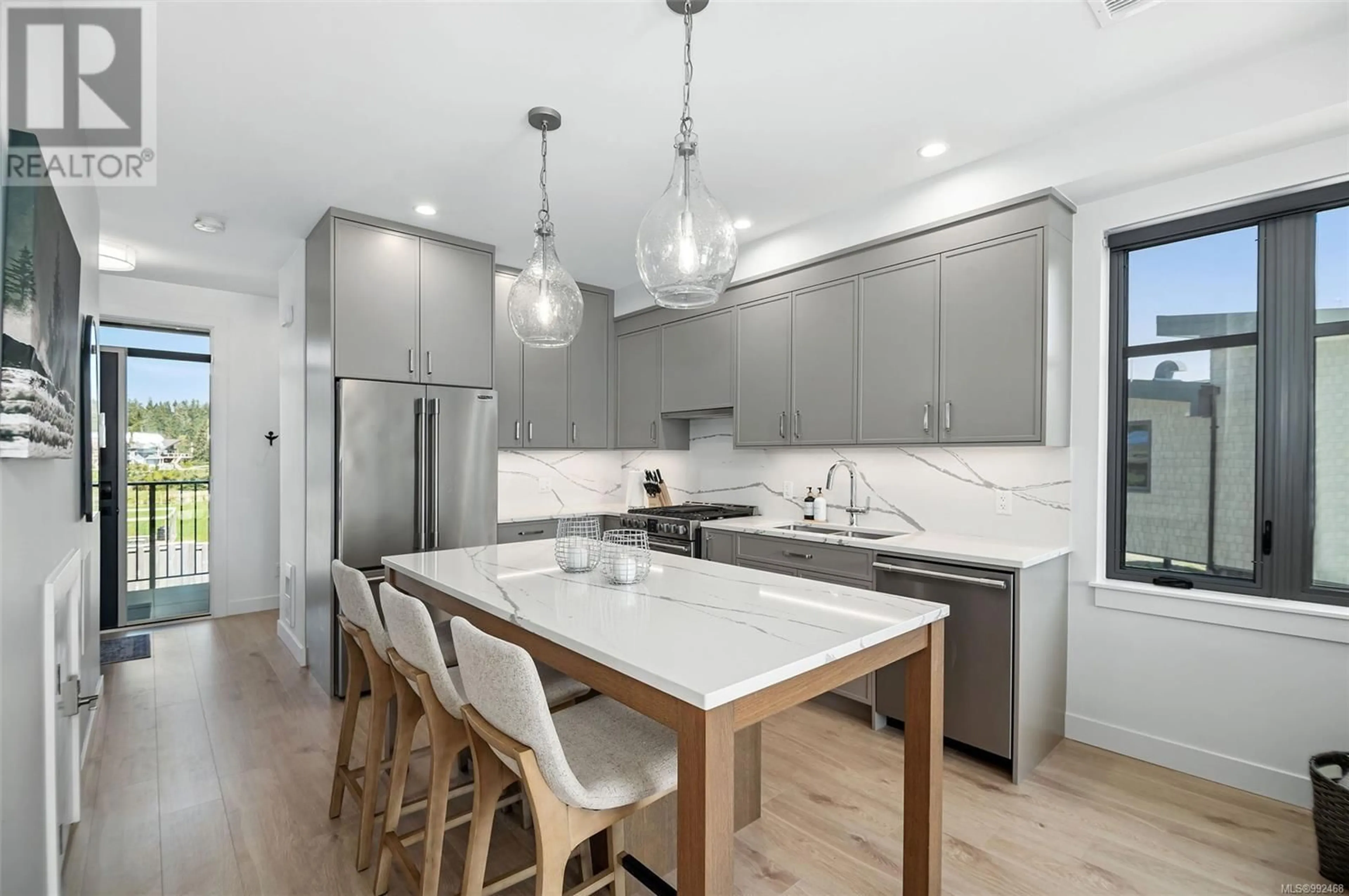Contemporary kitchen, unknown for 12 - 9022 CLARKSON AVENUE, Black Creek British Columbia V9J1B2