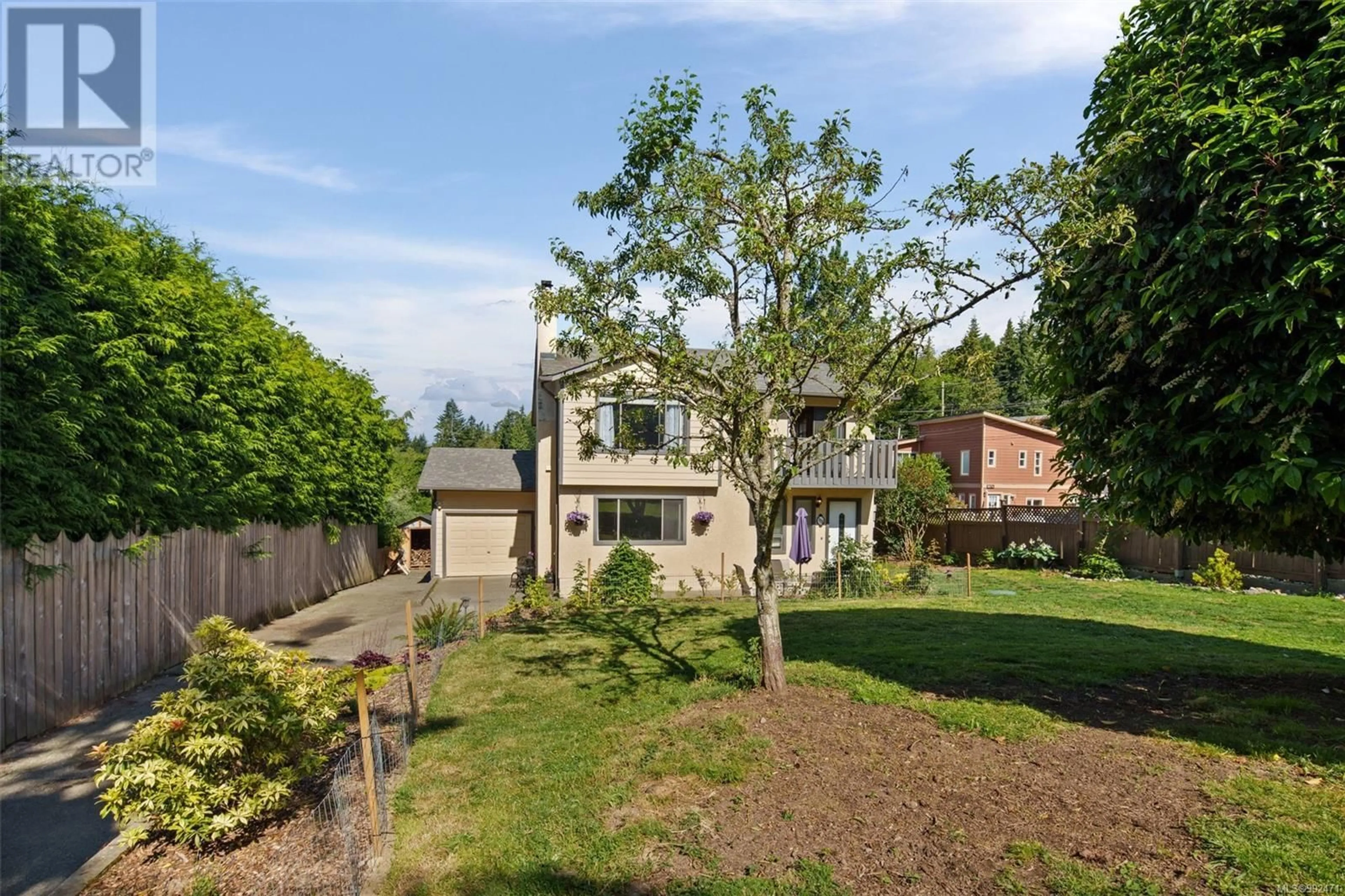 A pic from outside/outdoor area/front of a property/back of a property/a pic from drone, street for 3578 WISHART ROAD, Colwood British Columbia V9C3B4