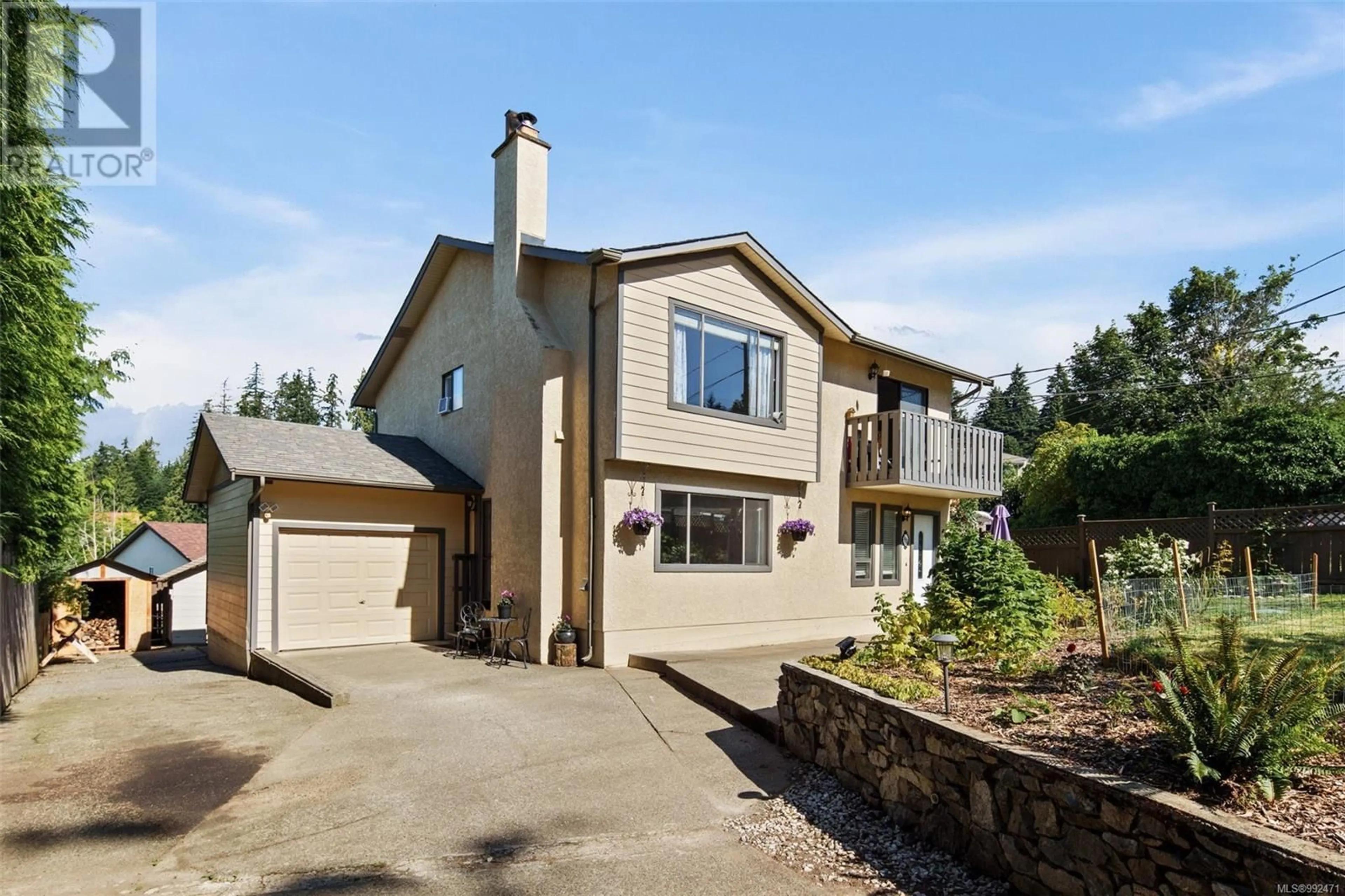 Home with vinyl exterior material, street for 3578 WISHART ROAD, Colwood British Columbia V9C3B4
