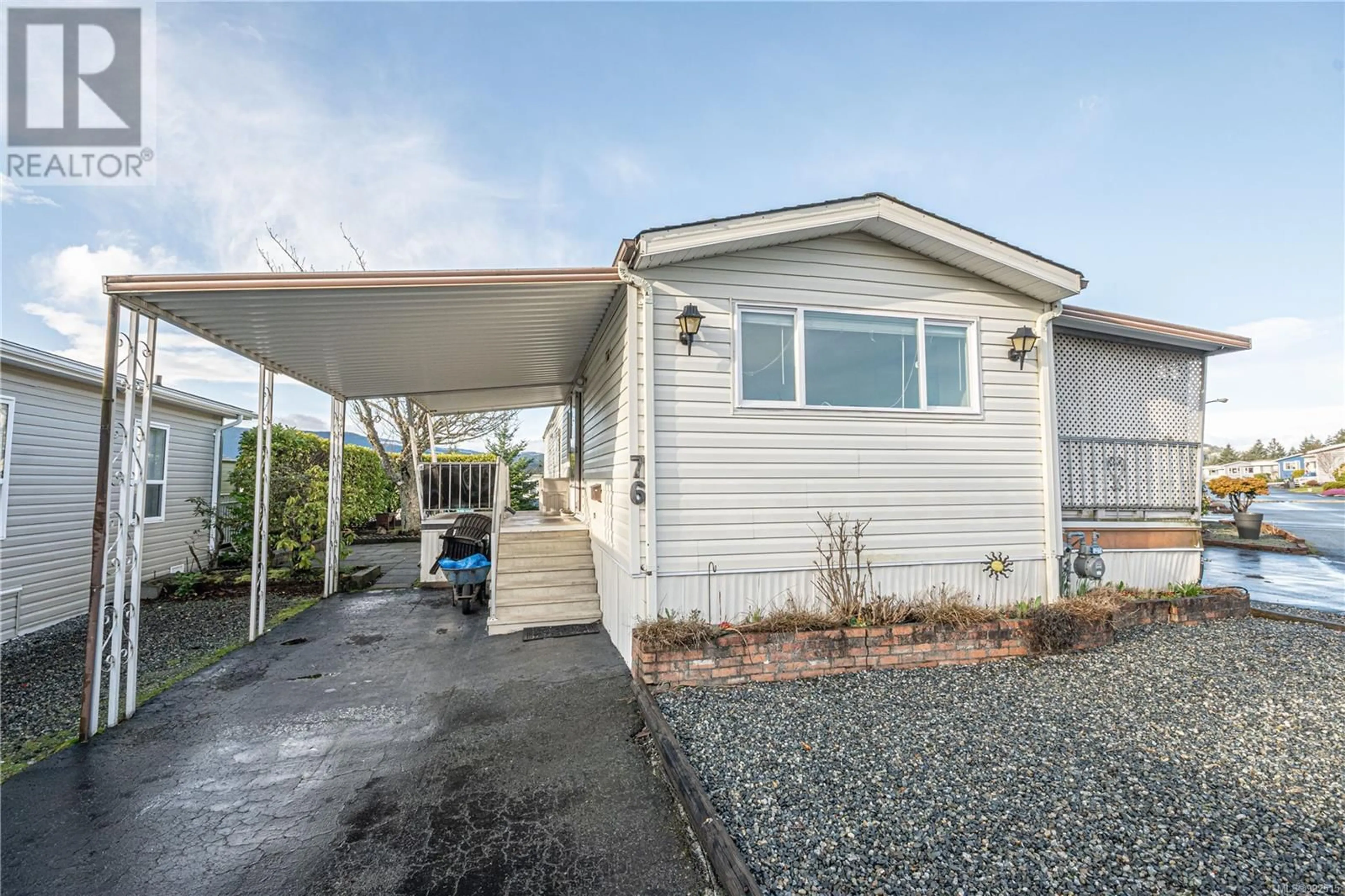 Home with vinyl exterior material, street for 76 - 6325 METRAL DRIVE, Nanaimo British Columbia V9T6P9