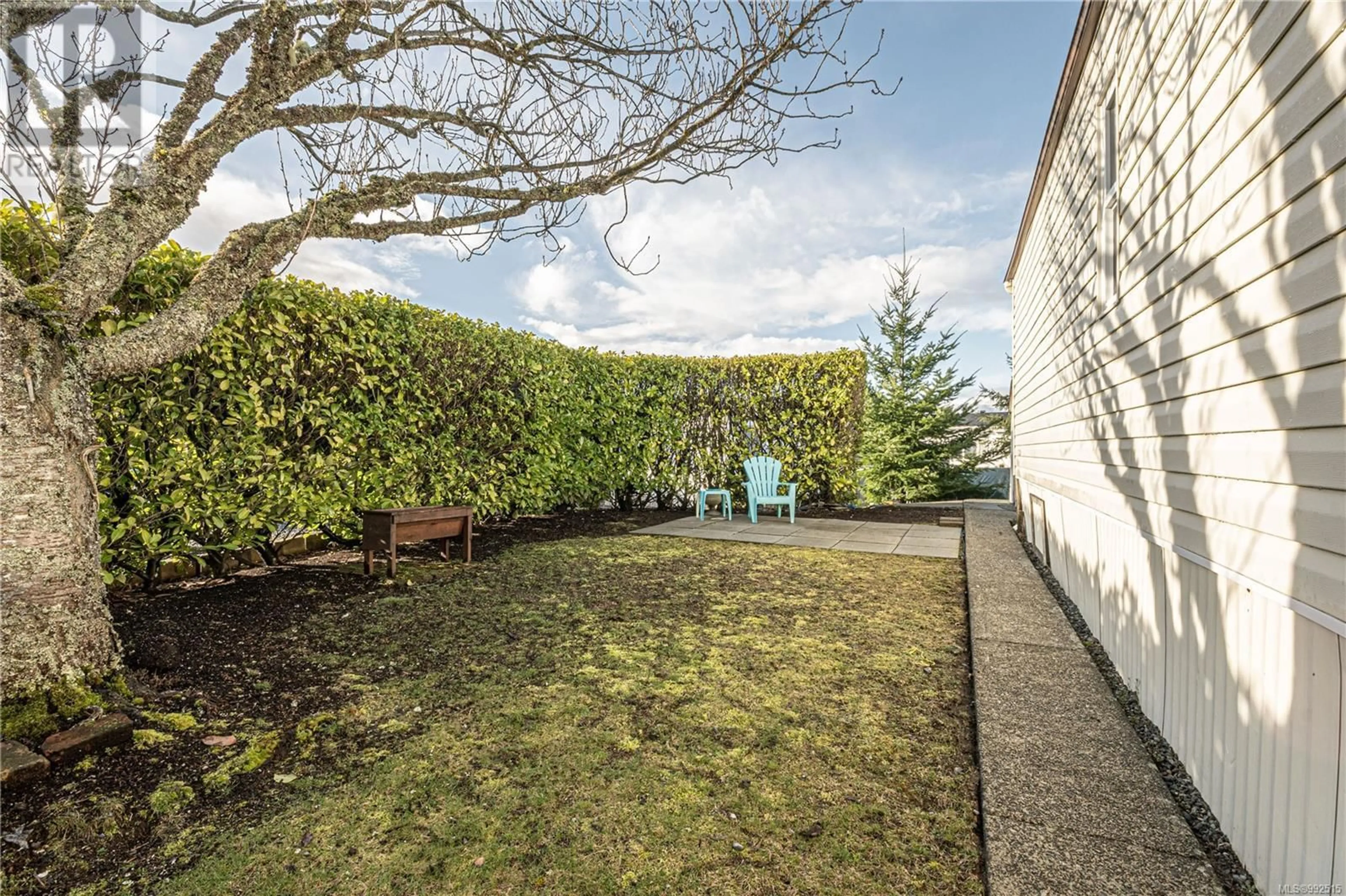 A pic from outside/outdoor area/front of a property/back of a property/a pic from drone, street for 76 - 6325 METRAL DRIVE, Nanaimo British Columbia V9T6P9