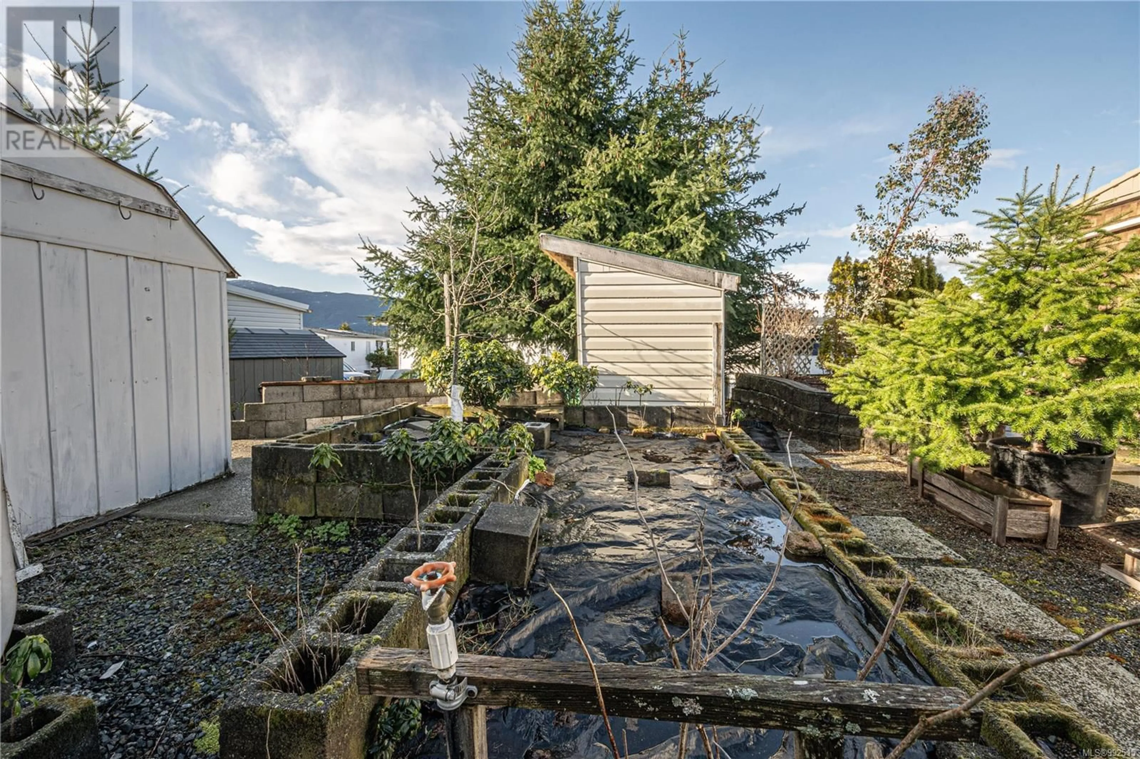 A pic from outside/outdoor area/front of a property/back of a property/a pic from drone, water/lake/river/ocean view for 76 - 6325 METRAL DRIVE, Nanaimo British Columbia V9T6P9