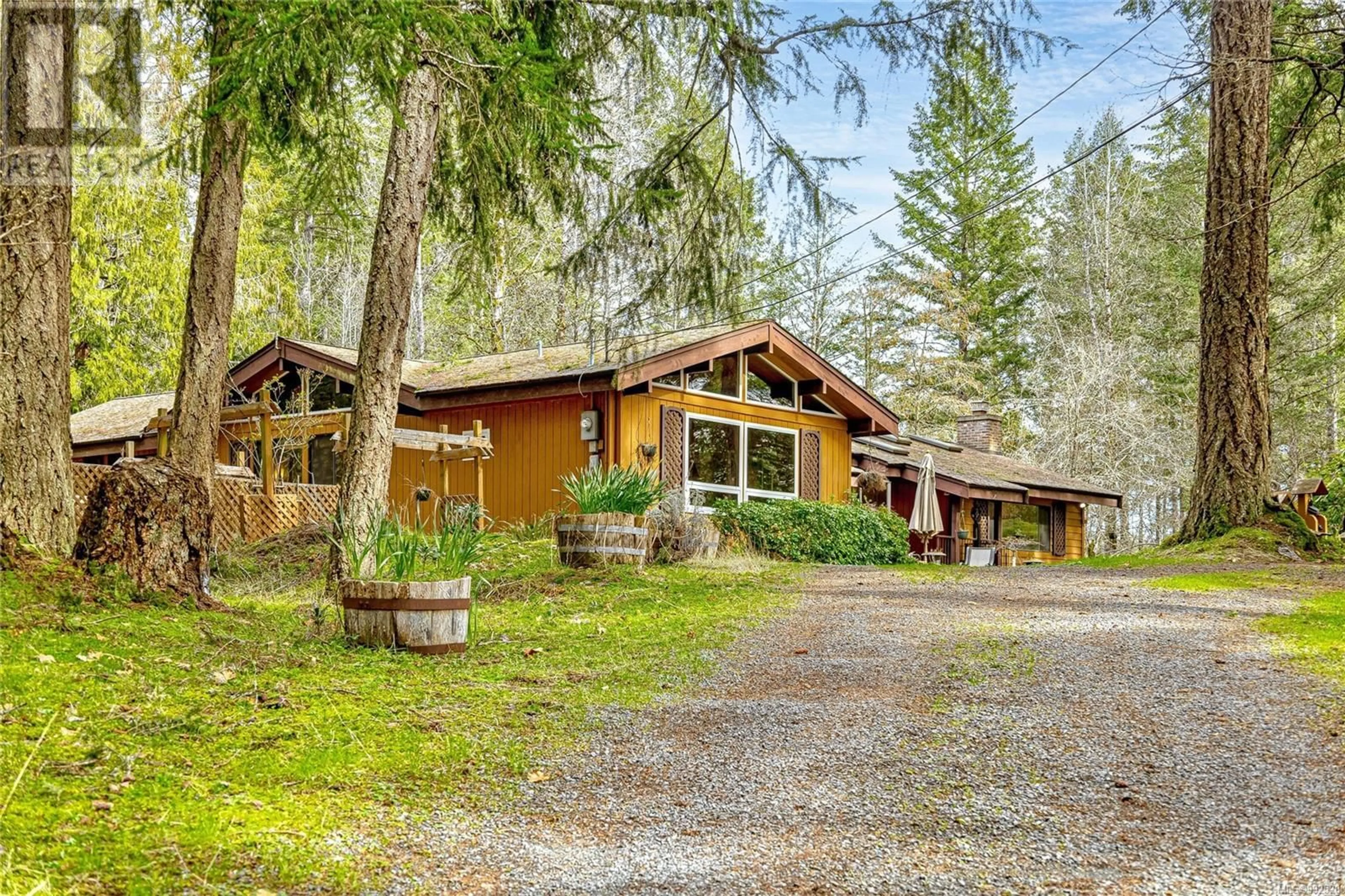 Unknown for 2298 MUNN ROAD, Highlands British Columbia V9E1H5